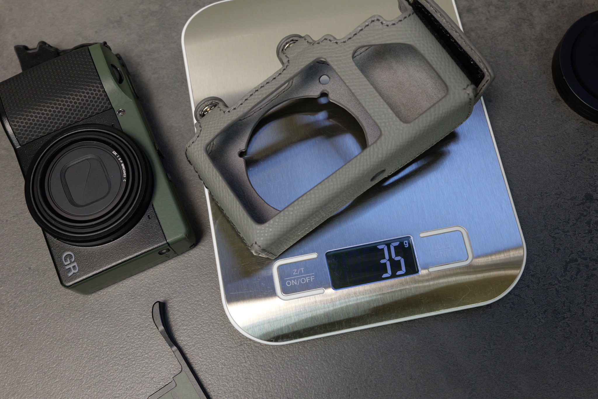 RICOH GR ボディケースレビュー｜Kenichi Masuo