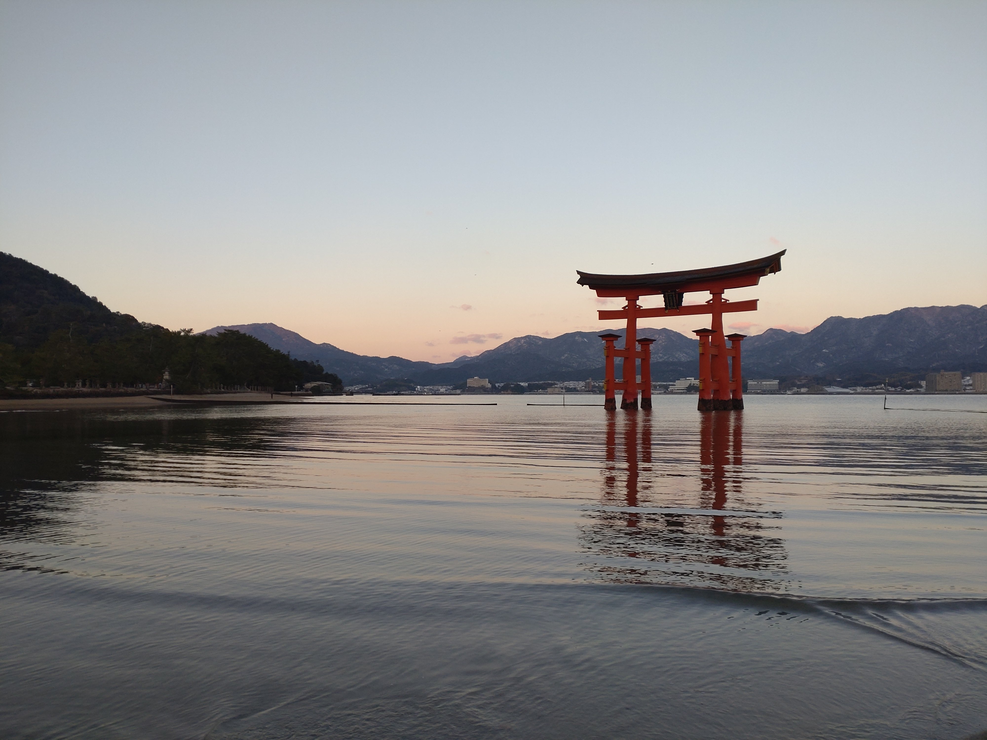 好き」を詰め込んだ広島一人旅紀行｜三輪浩朔(みわこうさく)/Laughter