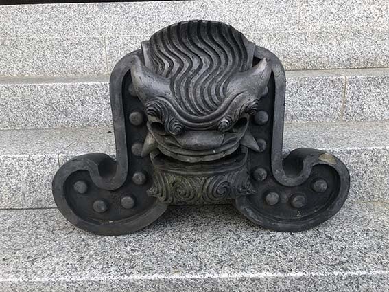 大黒　瓦 恵比須・大黒「扇」 - 装飾瓦 - 株式会社ミハラ - 淡路瓦伝統のいぶし