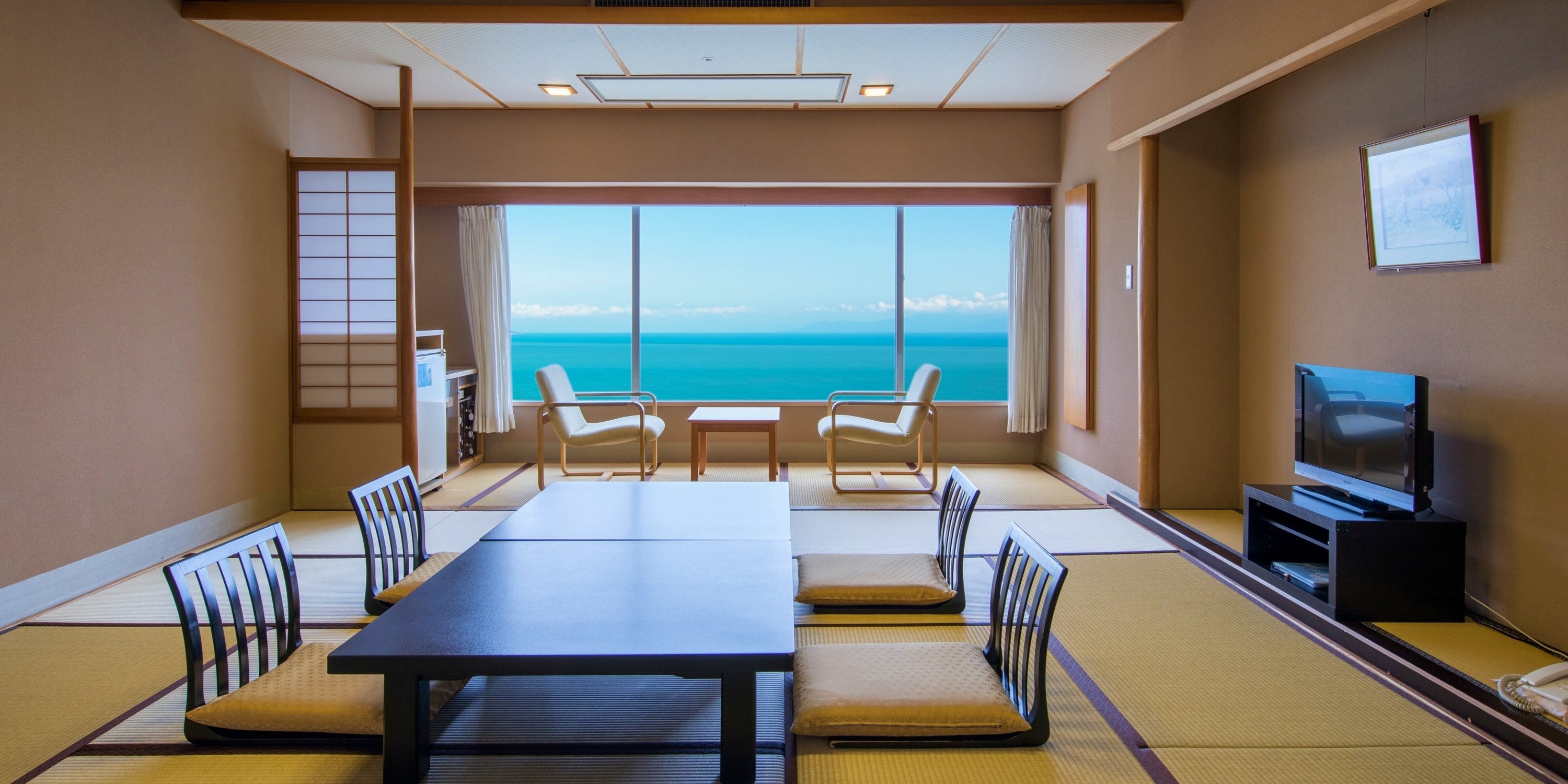 駿河湾と富士山を望む絶景の宿 焼津・ ホテルアンビア松風閣｜リゾLAB