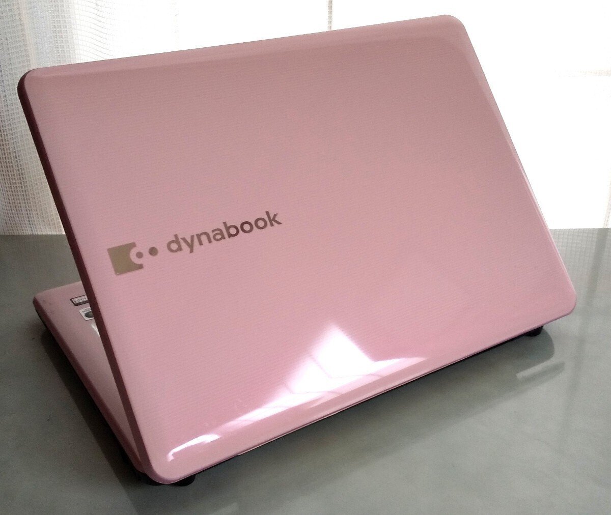 秋葉原の怪奇】ピンクのPCに刻まれた「桃色の凹み」……ジャンクマニアが