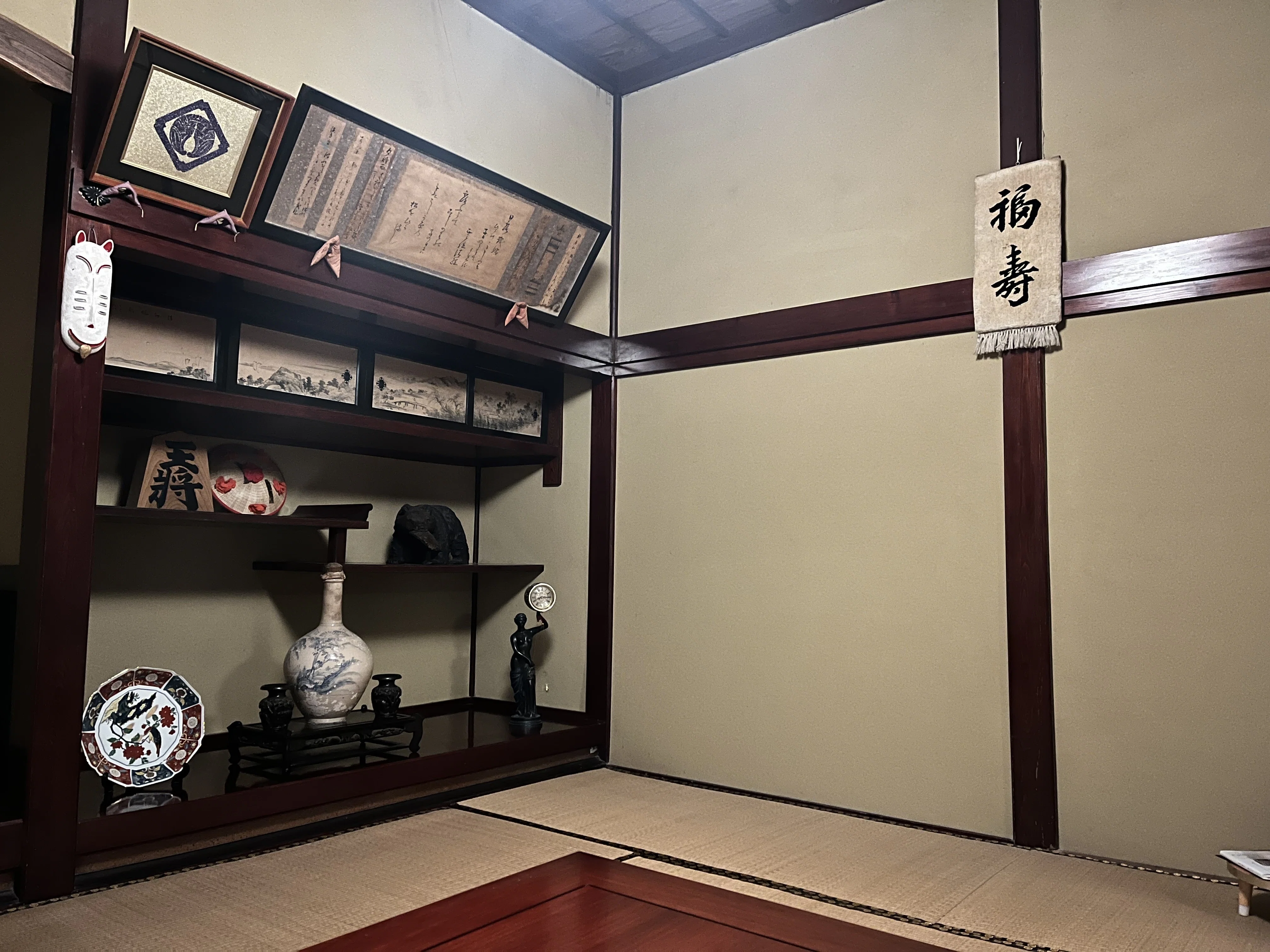 専用2セット　座敷わらし宿より✨座敷わらしの宿の応接間用座布団✨名古屋社長より タフティング×古民家×座敷わらし｜山形イチマルニマル／にまるらぐ