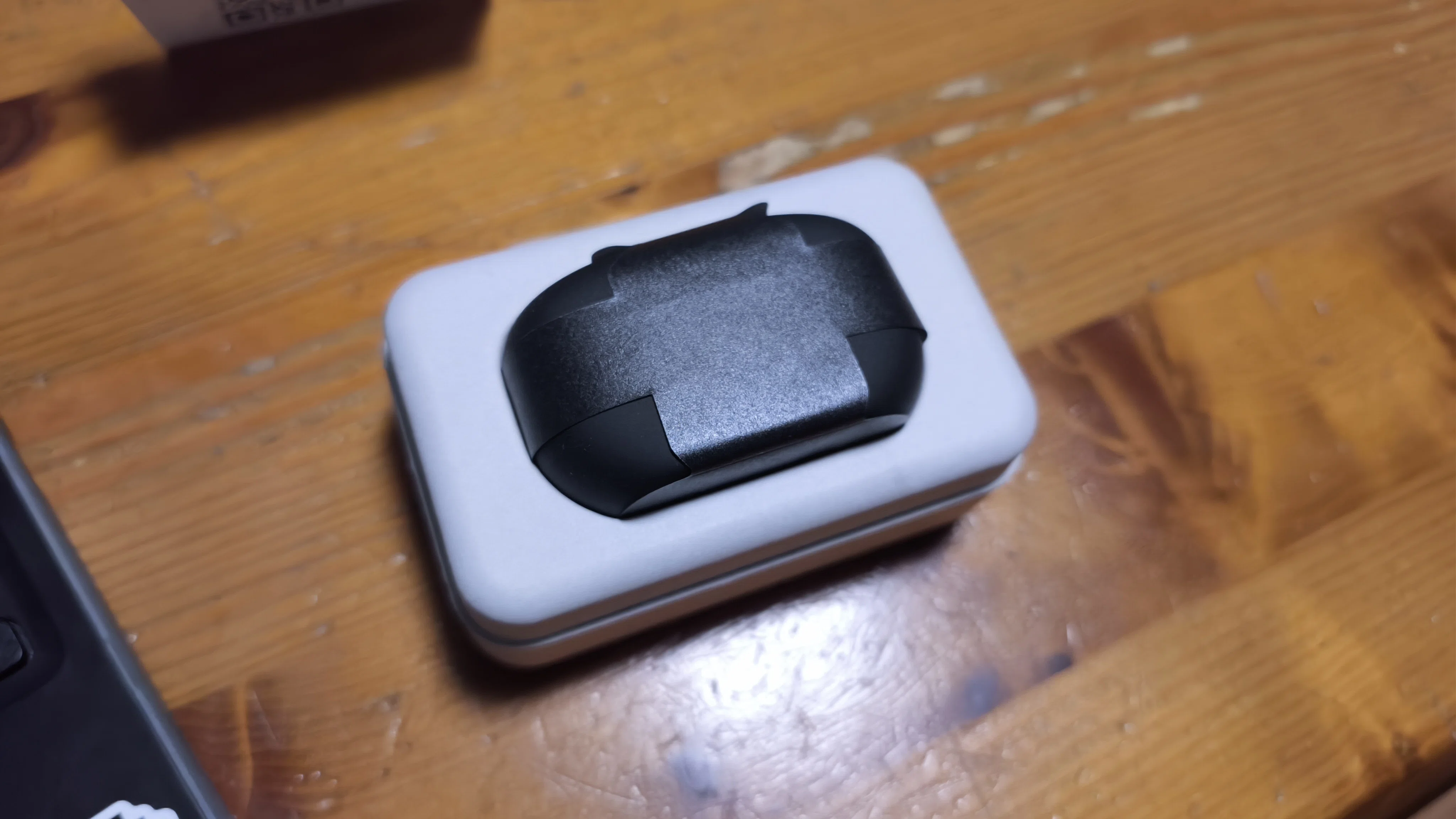 WF-1000XM5を今更買った話｜しまたいやき