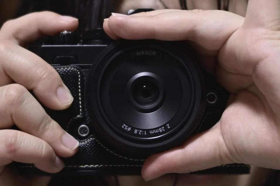 28歳の誕生日プレゼントには、28mm F2.8のレンズがおすすめです