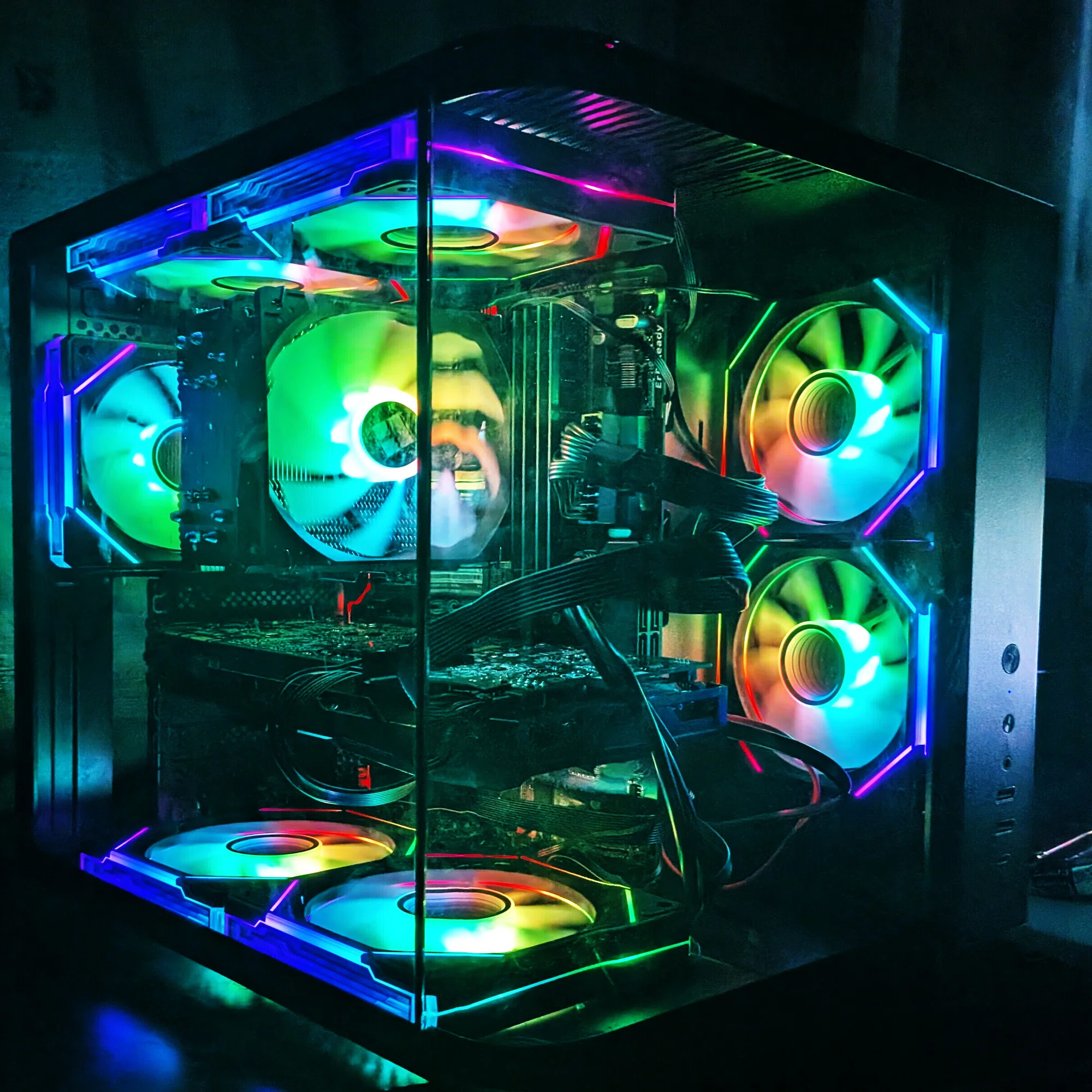 古いPCを2万円で最新ゲーミングPC風に光らせる！｜かるり