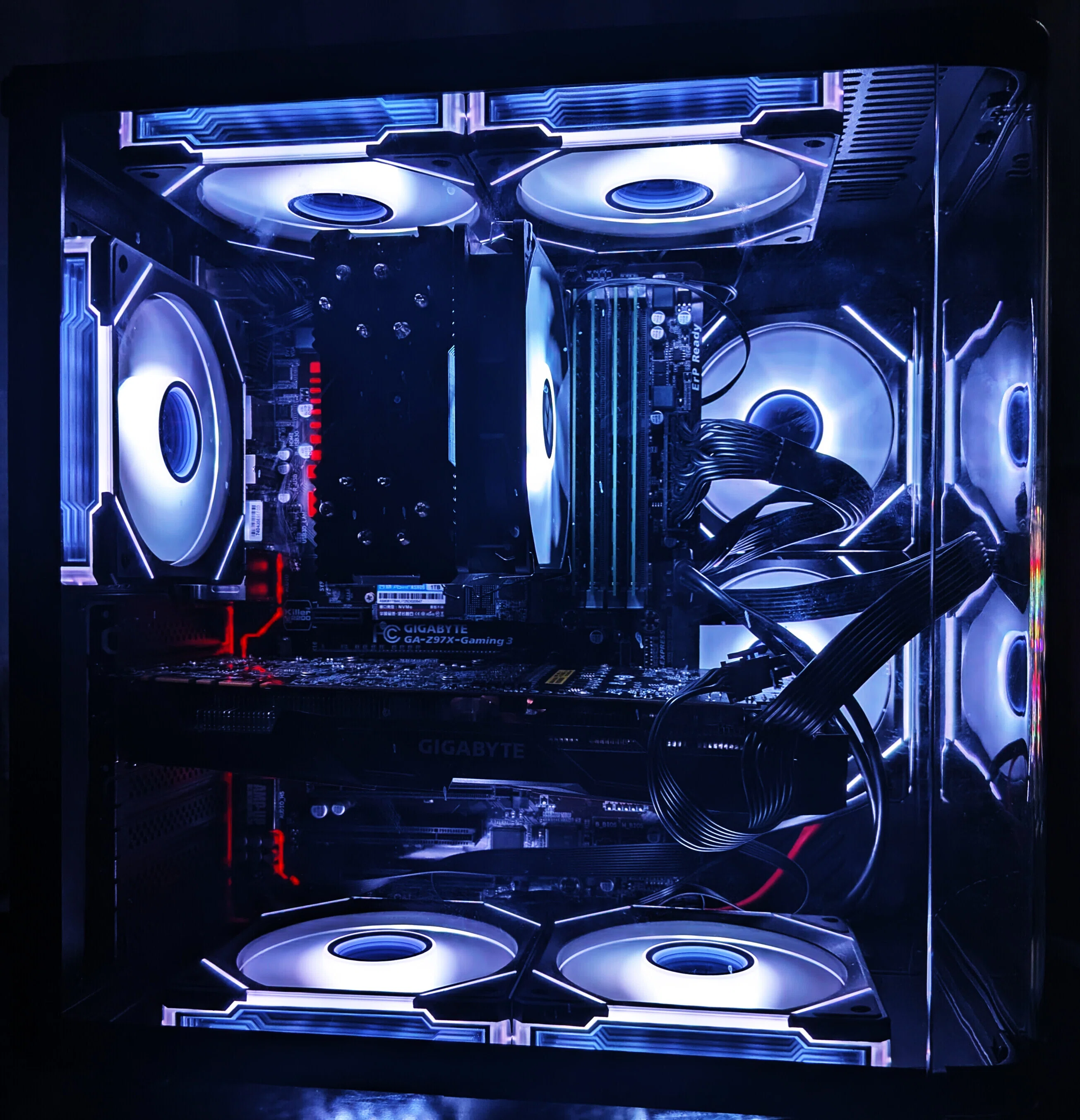古いPCを2万円で最新ゲーミングPC風に光らせる！｜かるり