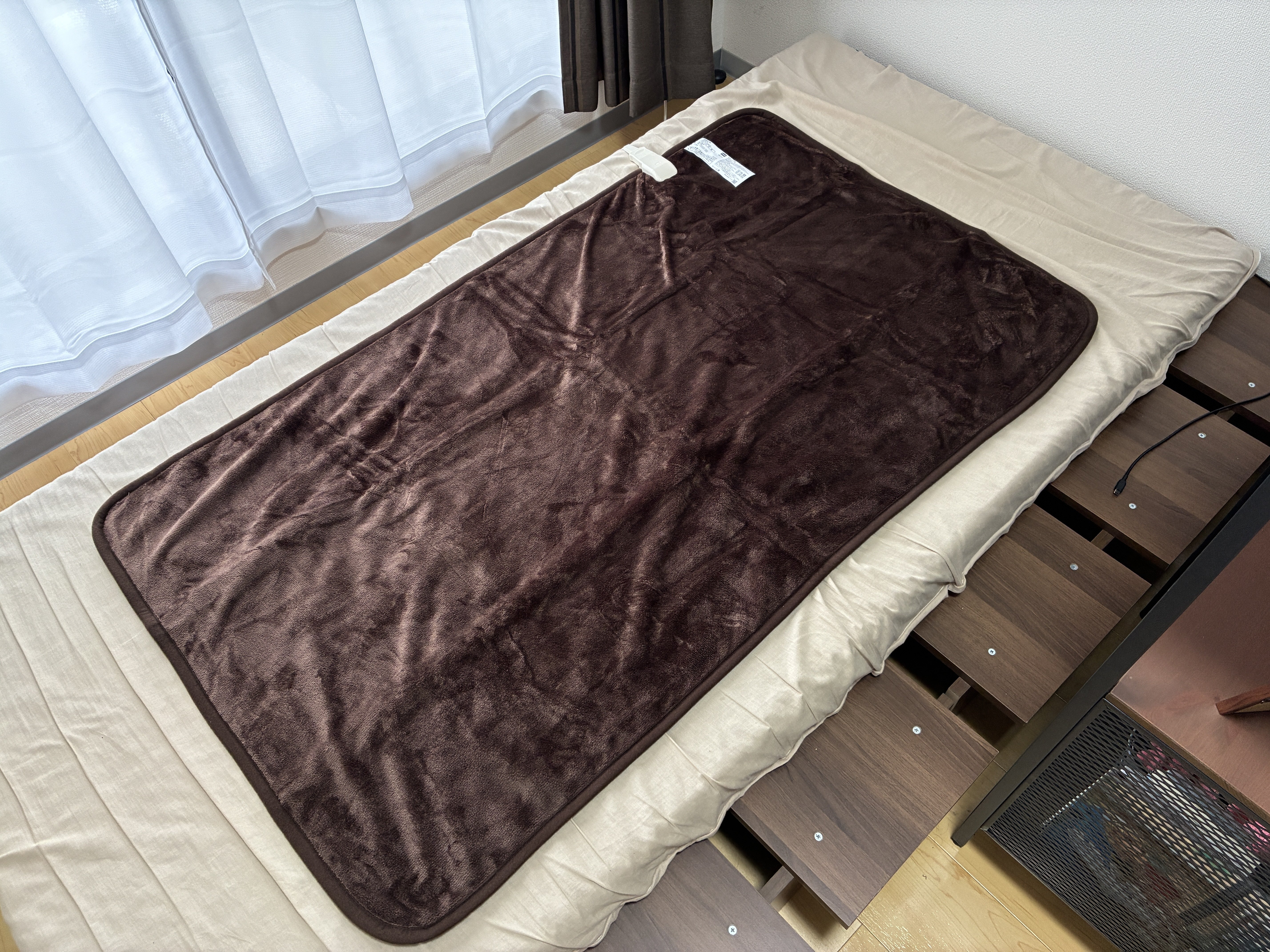 寒い冬の入眠を劇的に変える！山善の電気敷毛布レビュー！｜アキラの雑記帳