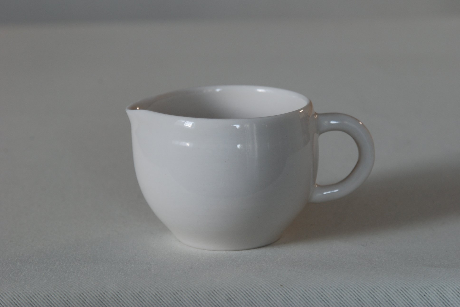 酒器 彩泥線象嵌 丹波｜ズレタこ