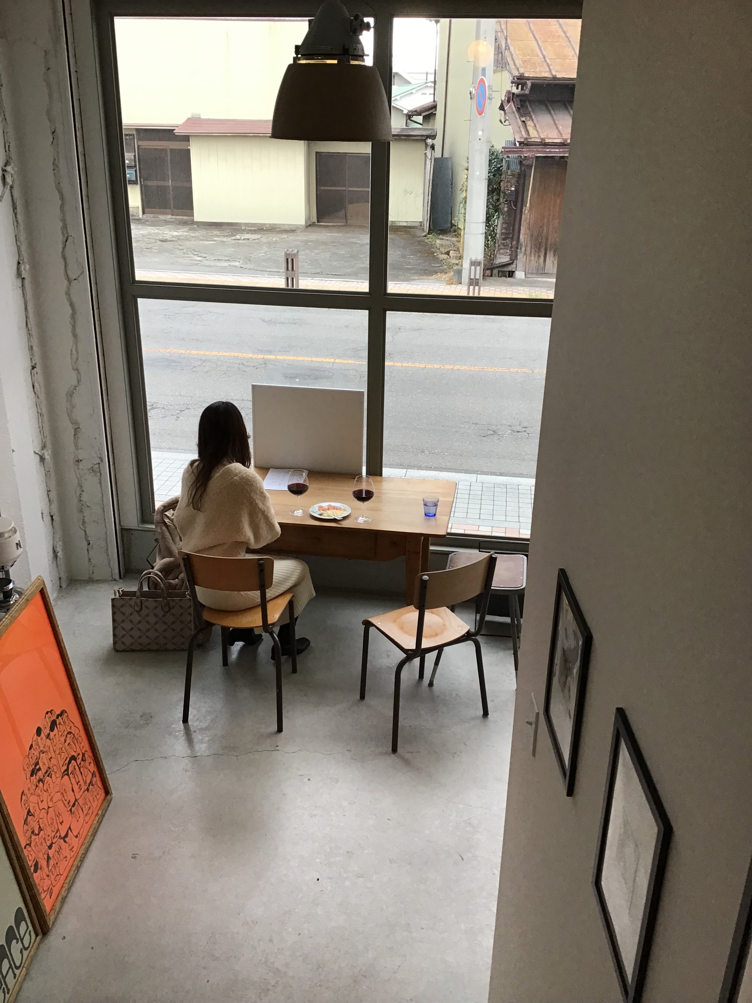 あなたと私の間にポラロイドがあった--20年の時を経て完成された二人の