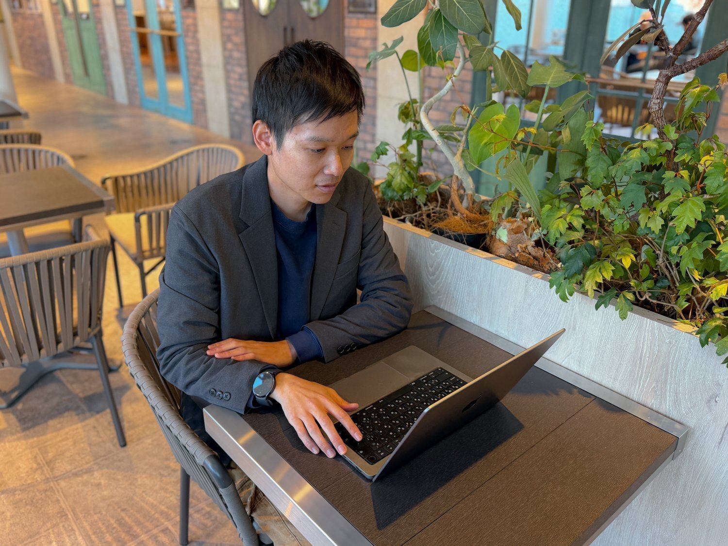 Velant社員紹介#6】長谷川 知佑｜クロスボーダーM&Aの経験を活かし