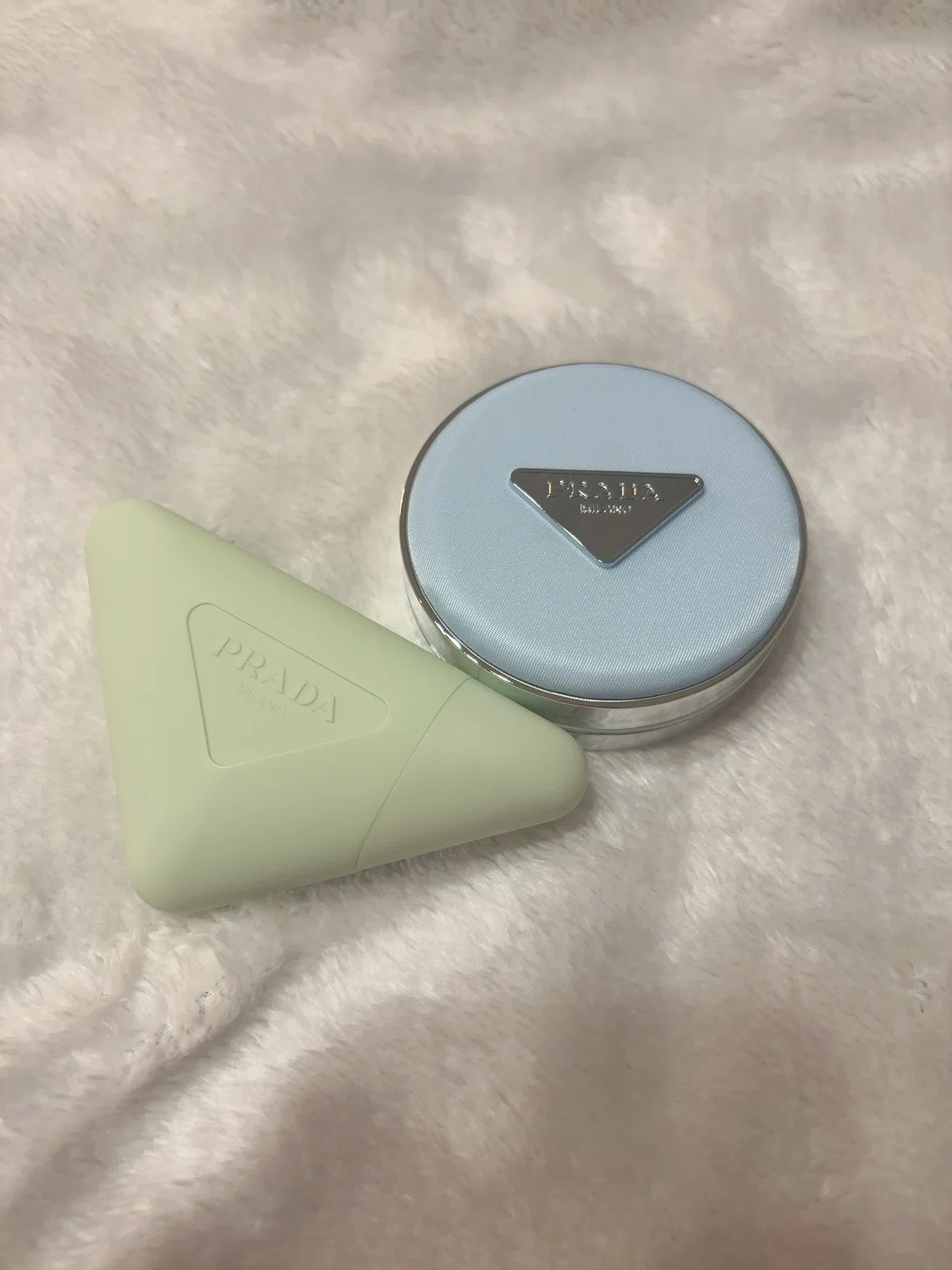 PRADA限定パケは水色🩵｜空流