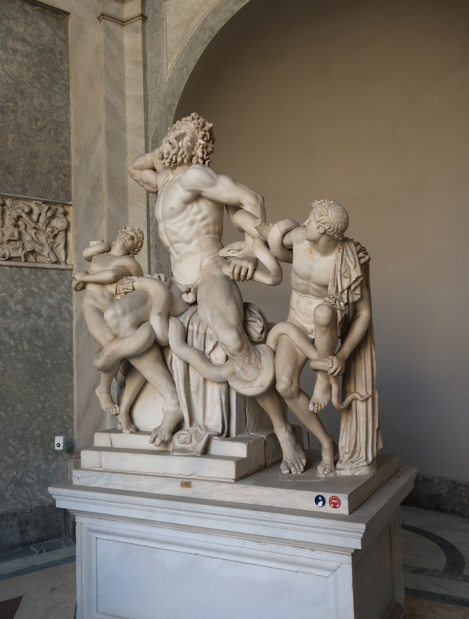 システィーナ礼拝堂のミケランジェロ『最後の審判』に恍惚！その秘密は