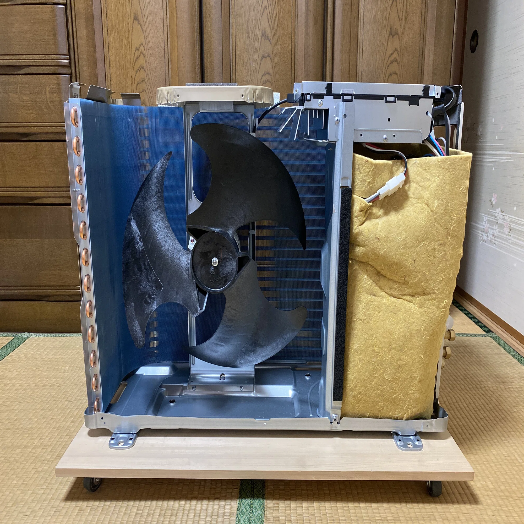 東芝エアコンVシリーズ室外機 RAS-4069Vの分解調査 14畳用/200V/2019 