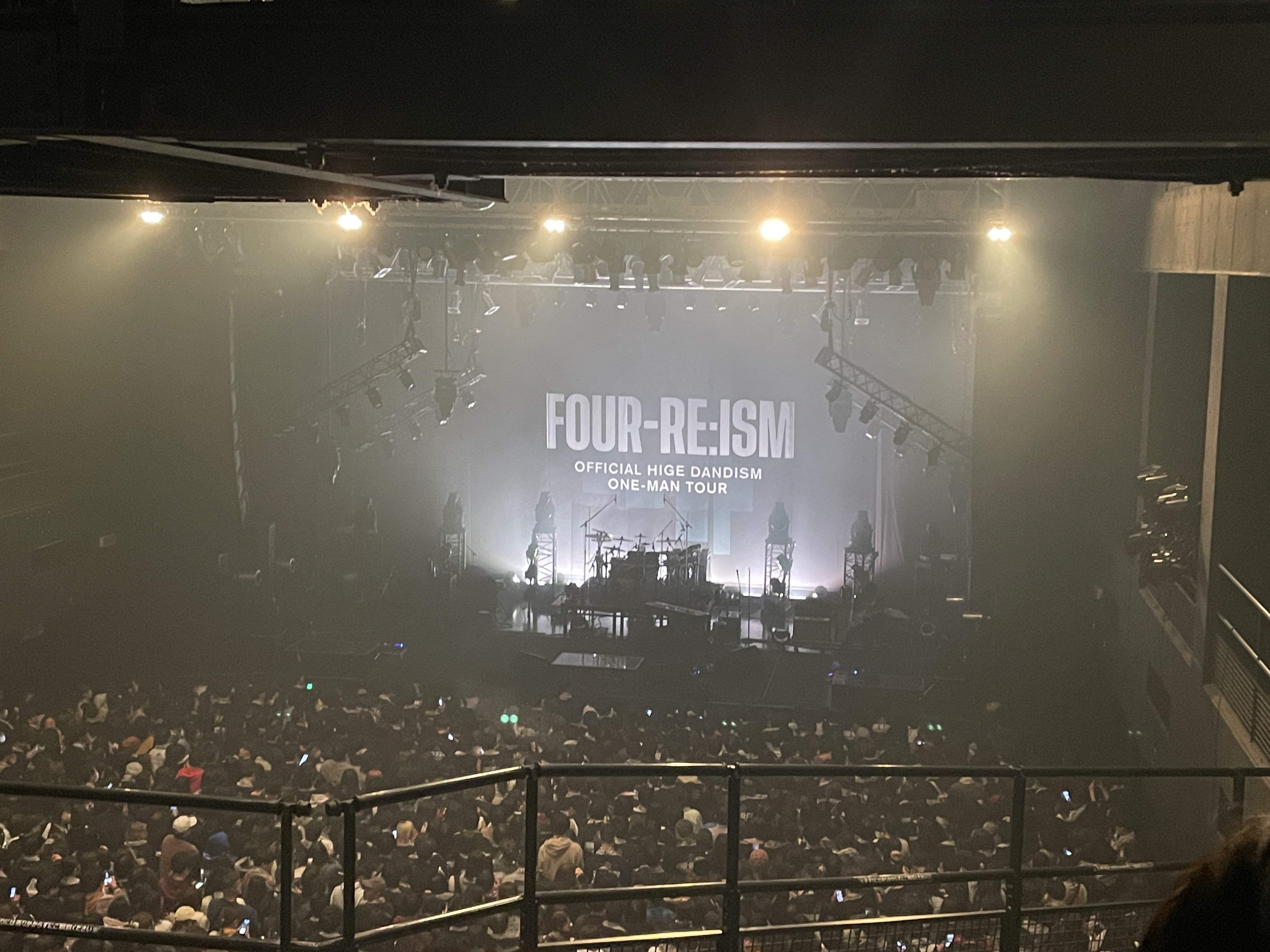 Official髭男dism　 FOUR RE:ISM　ジャケット　ワンマン official髭男dism FOUR-RE:ISM 3点セット - メルカリ