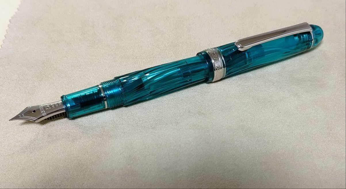 子供時代の『たからもの』のような美しさ：プラチナ万年筆の「薫風