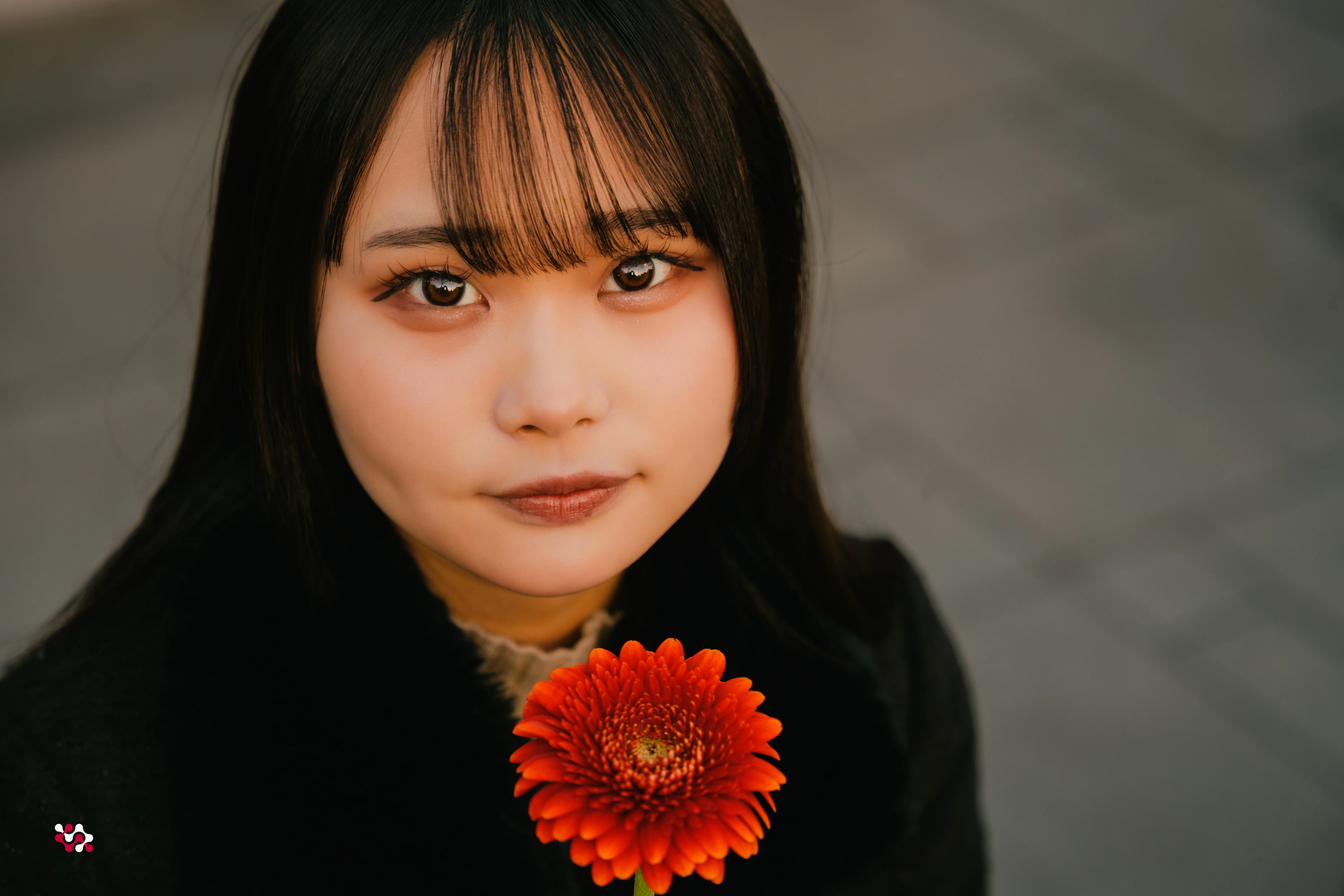 滾る感情を吐き出す（ポートレート撮影 作例の紹介）その54@某繁華街