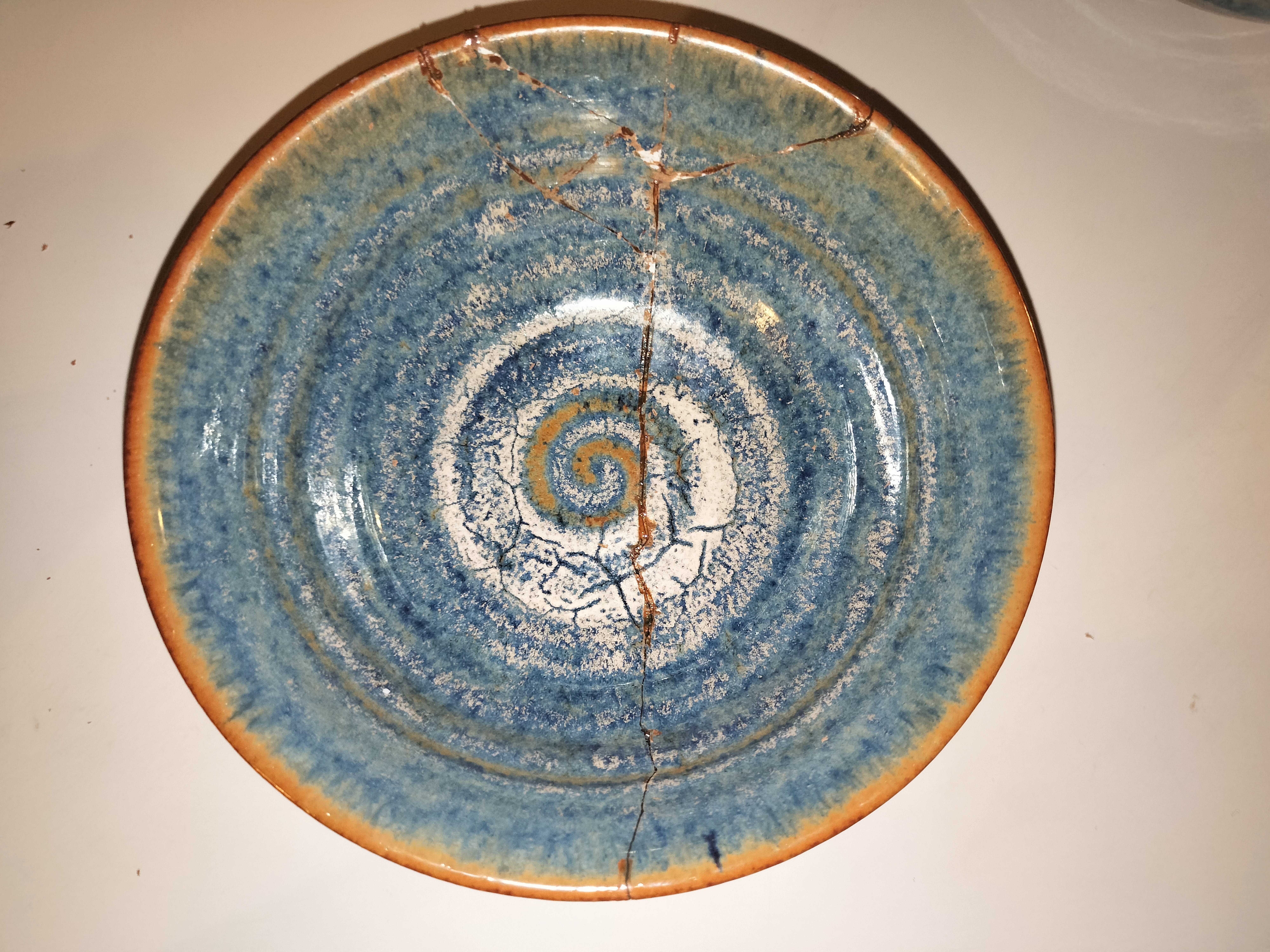 フランスで割れた器を『金継ぎ』してみた｜私が学んだ“もったいない”の