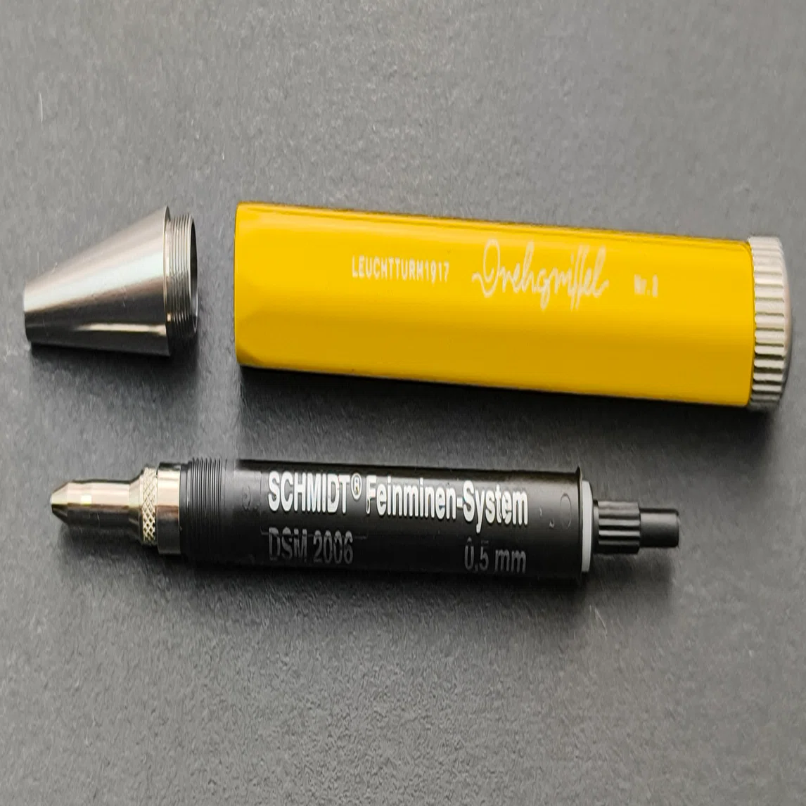 【特価商品】LEUCHTTURM1917 - Drehgriffel シャープペ Leuchtturm1917 x Monocle Drehgriffel pencil｜KAWEkollektor