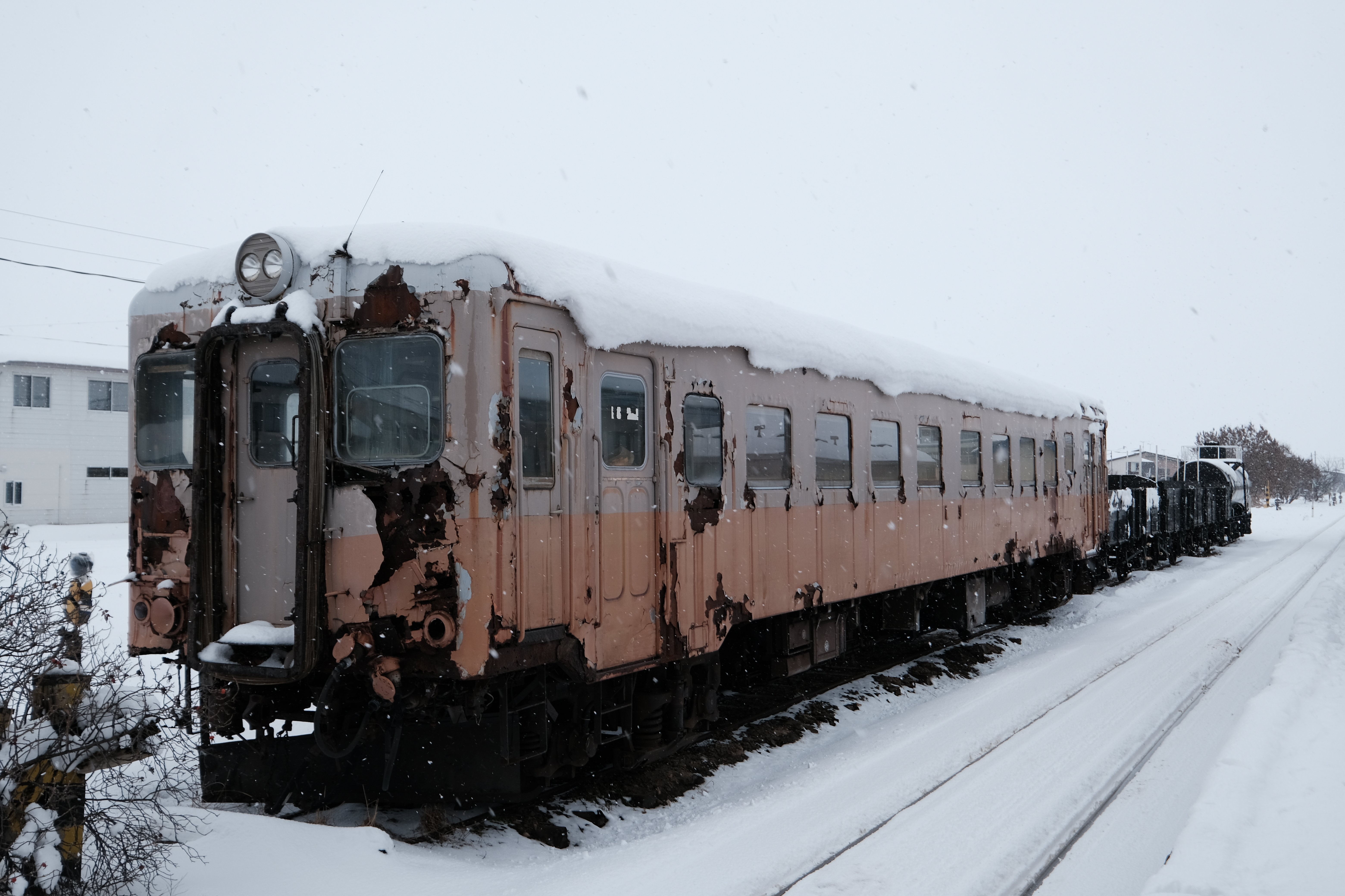 FUJIFILM X-T3で撮る津軽鉄道 - 駅舎カフェへ | 2026.1 豪雪の青森