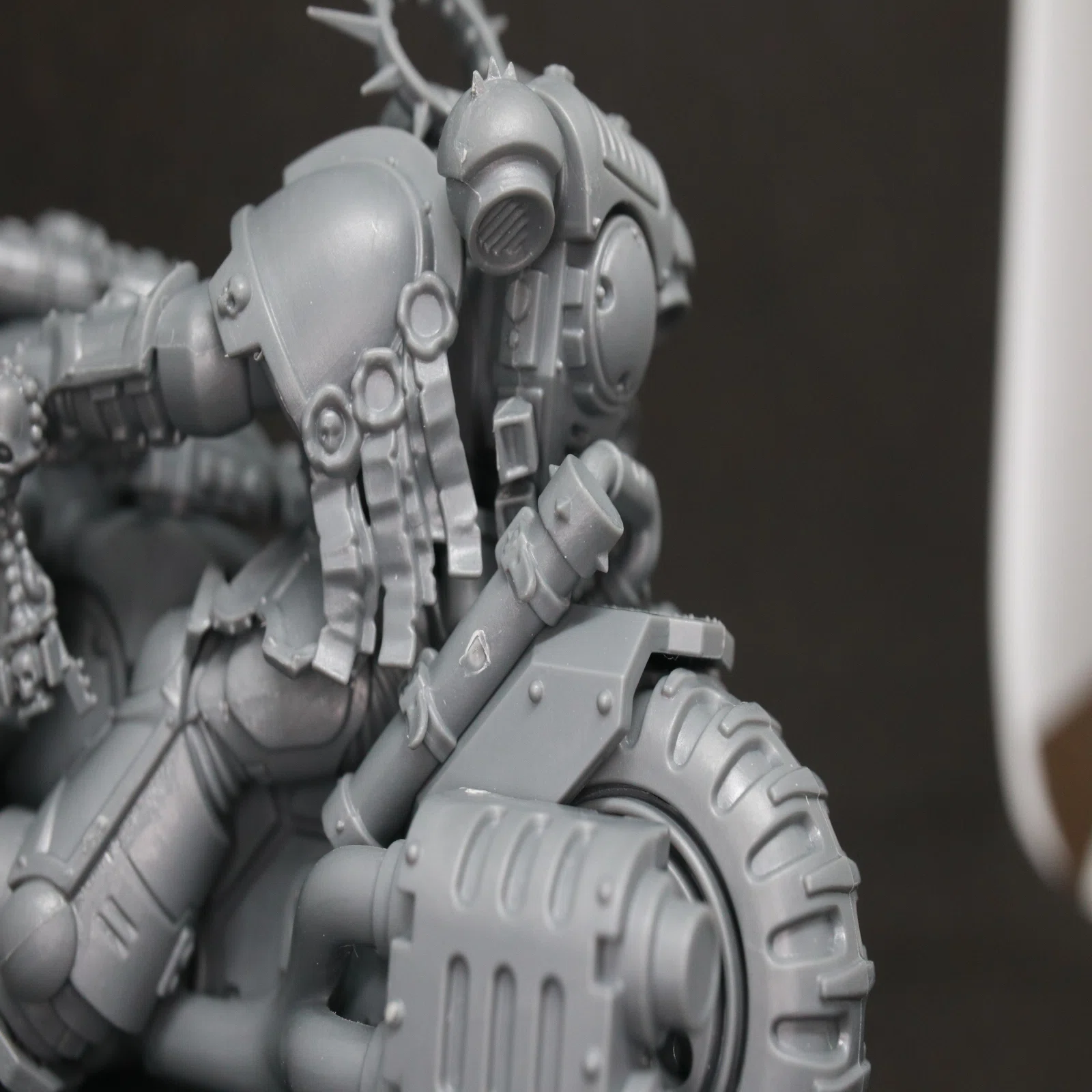 Warhammer 40k プライマリス・チャプレイン バイク騎乗を塗る｜akaikura