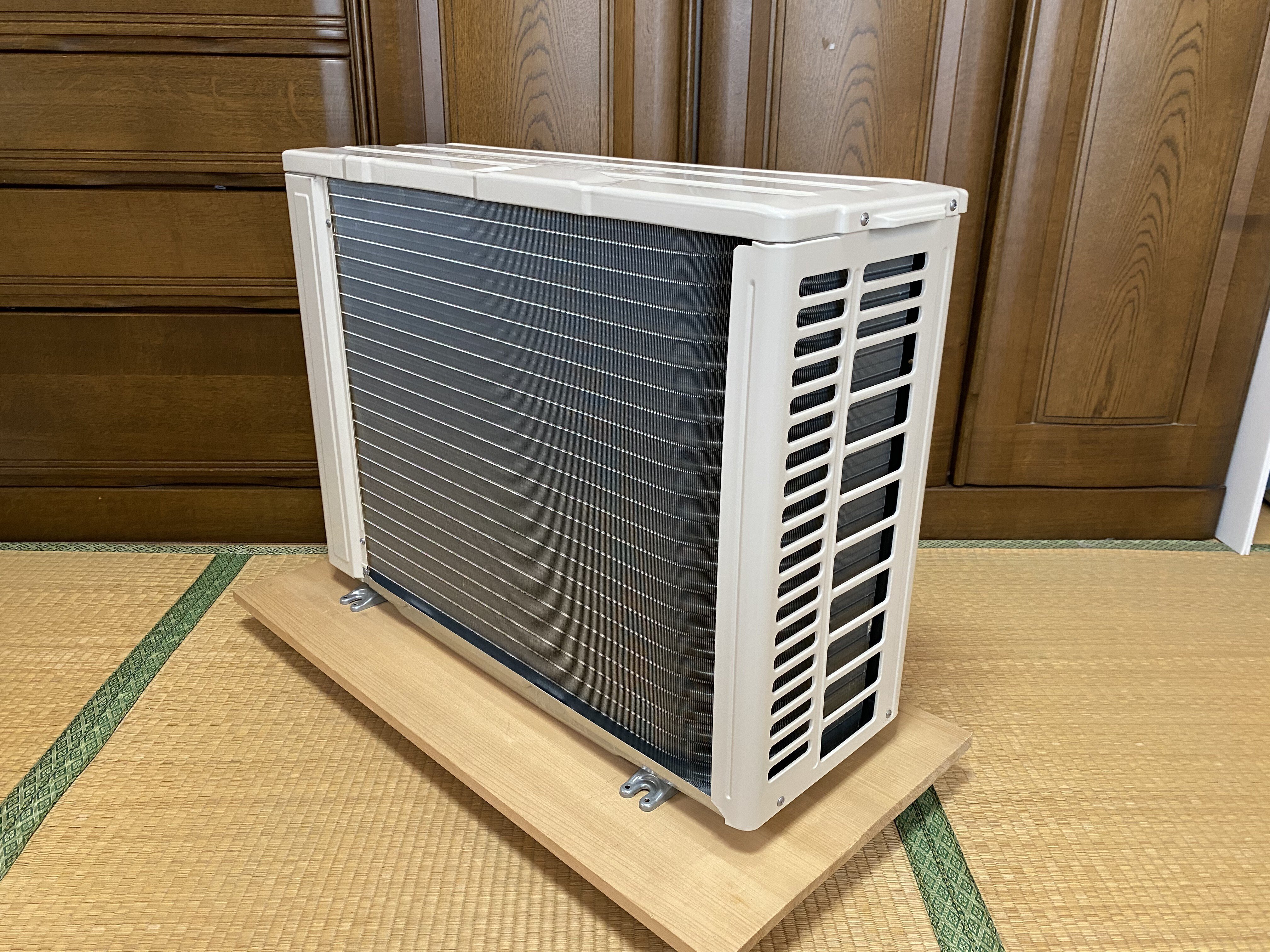 三菱電機エアコン 霧ヶ峰 GVシリーズ室外機 MSZ-GV2820の分解調査 10畳