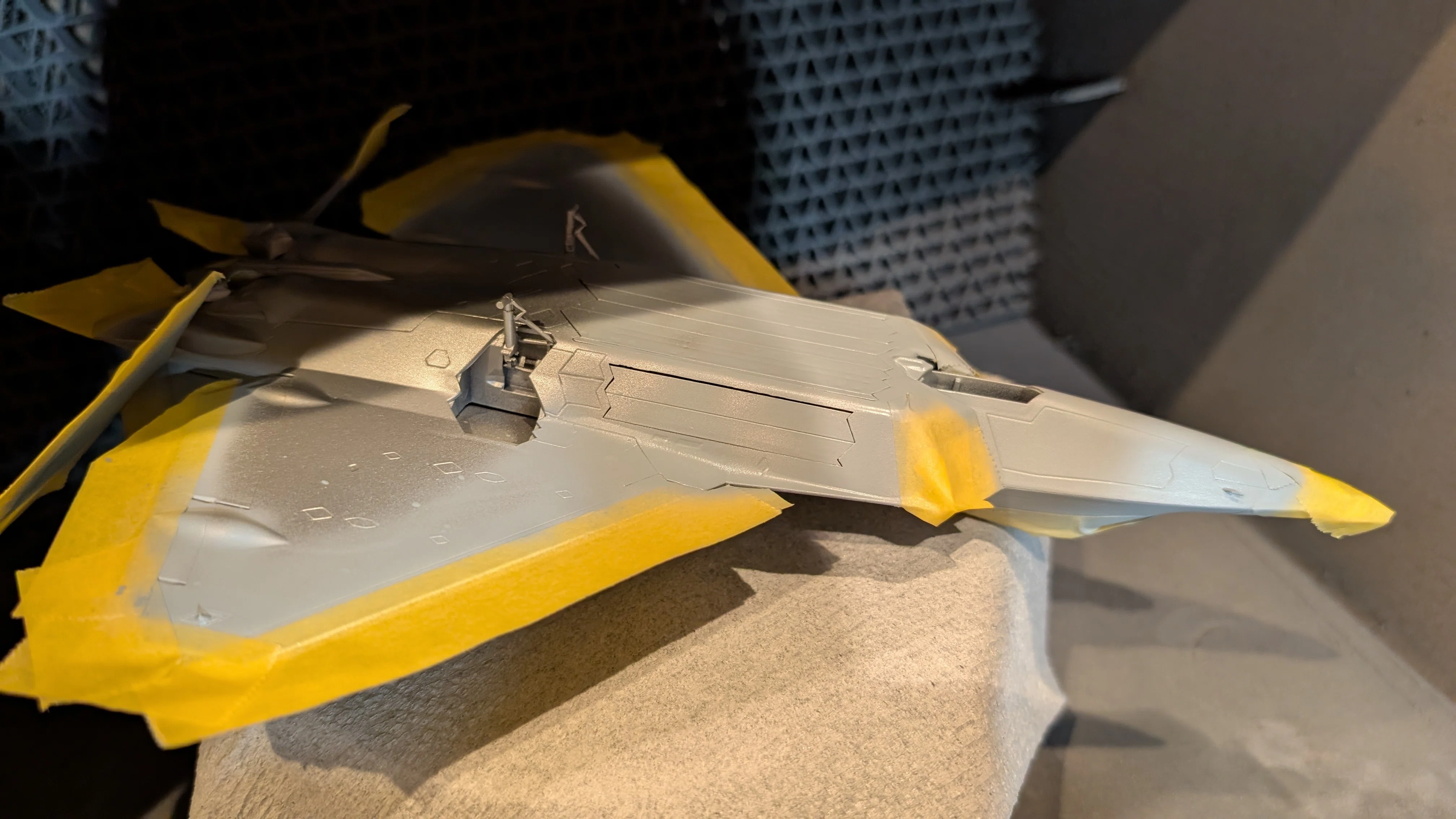 CRITICAL MASS 10 航空機 模型 スタンド付 完成品 CRITICAL MASS 10 航空機 模型 スタンド付 完成品 1/72スケール