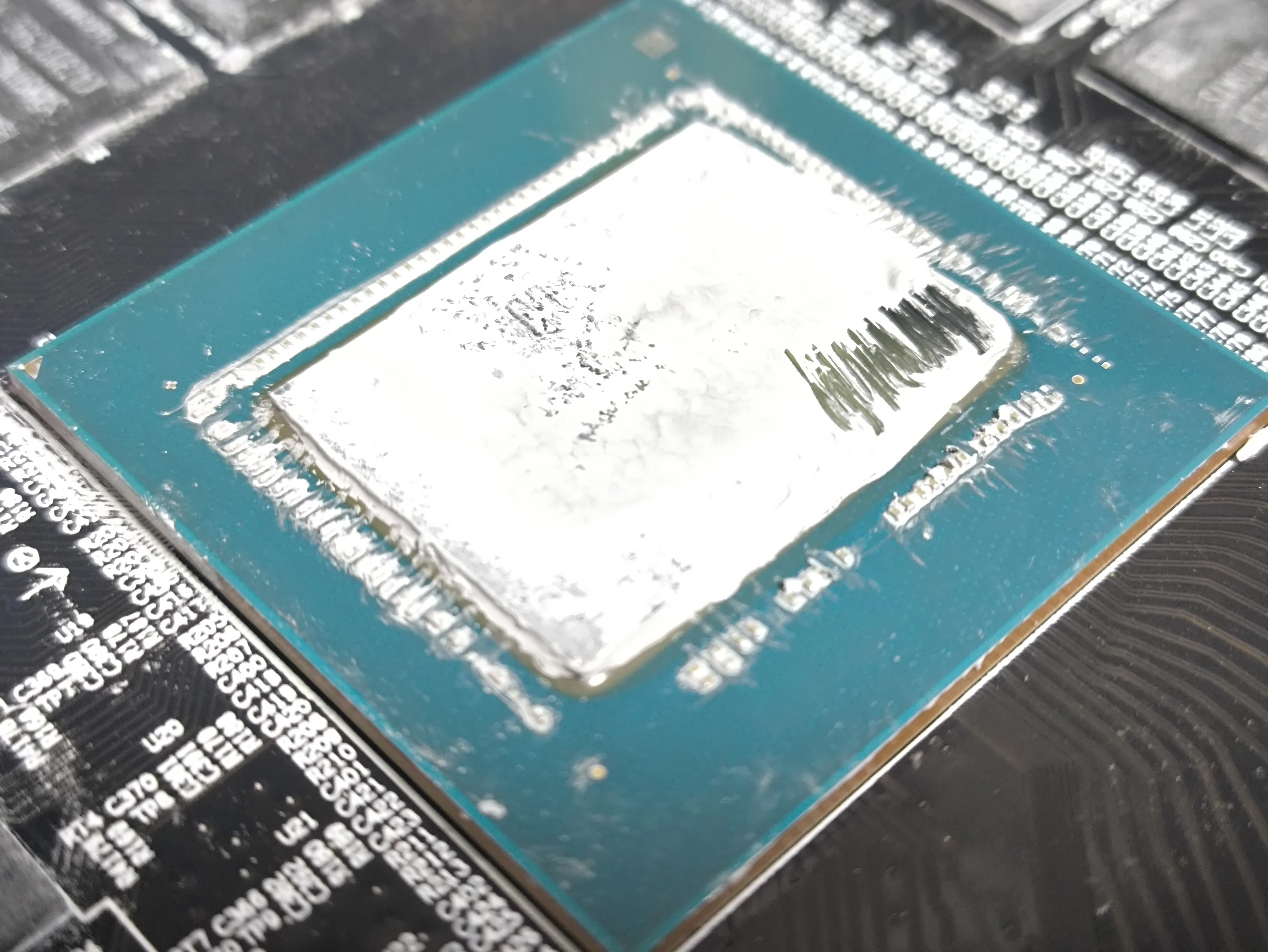 動作確認済1 RTX2070 マイニング２ヶ月ほど利用 中古で買ったRTX2070が多分マイニング上がりなんだろうなーとわかる