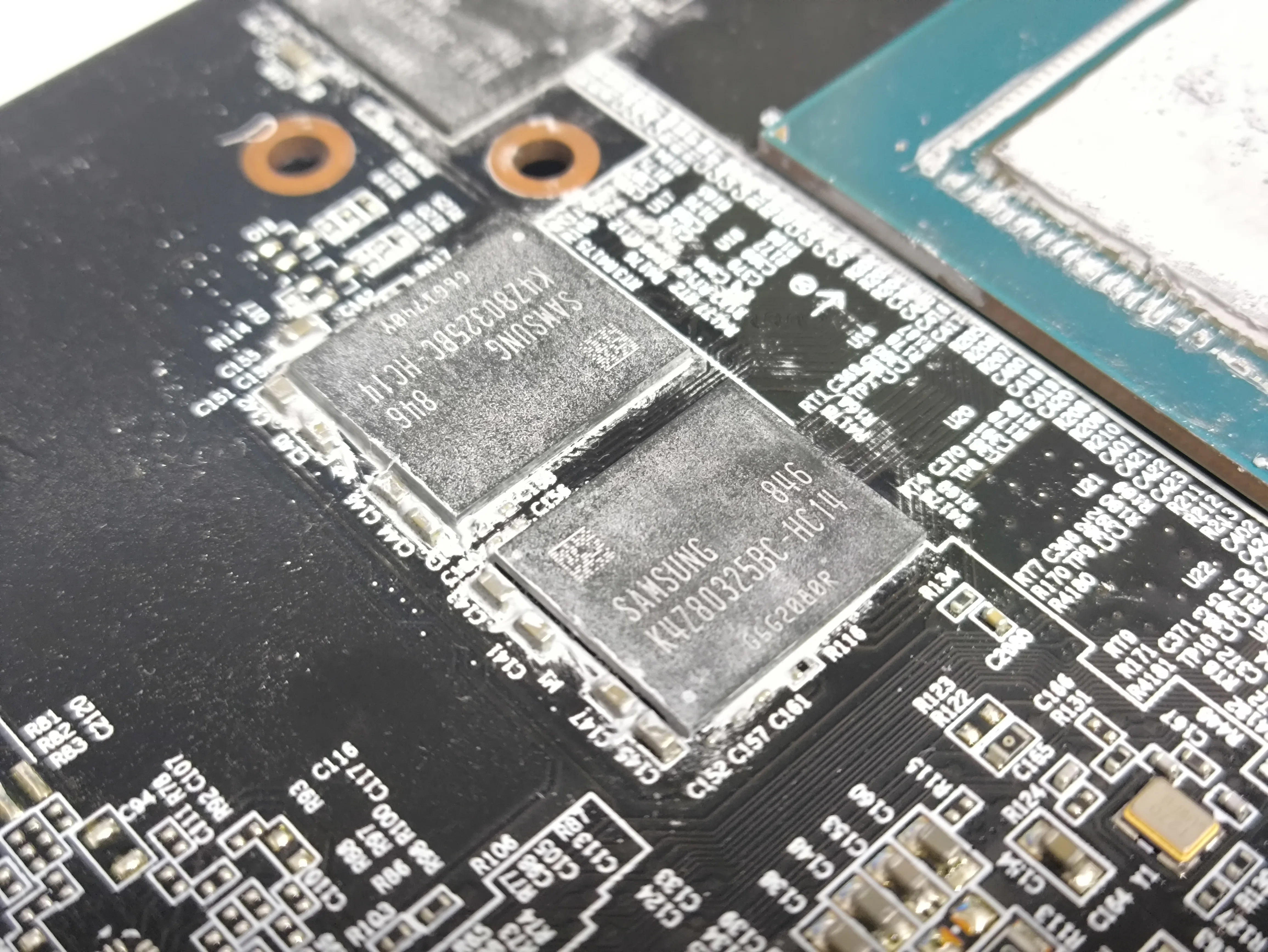 中古で買ったRTX2070が多分マイニング上がりなんだろうなーとわかる