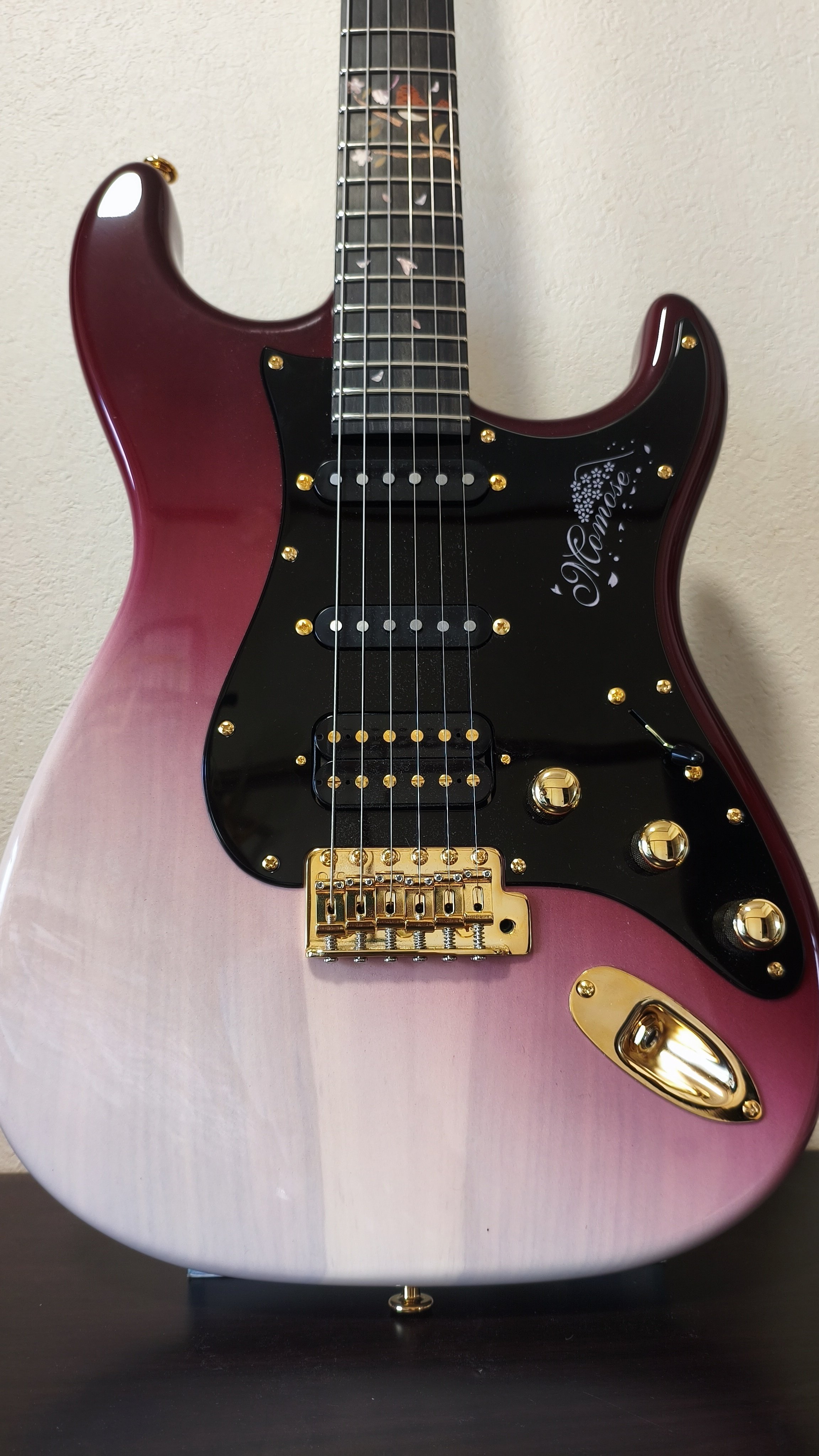 MOMOSE　大阪桜ストラト MOMOSE 大阪桜ストラト 大阪桜特設ページ | Deviser ｜株式会社ディ