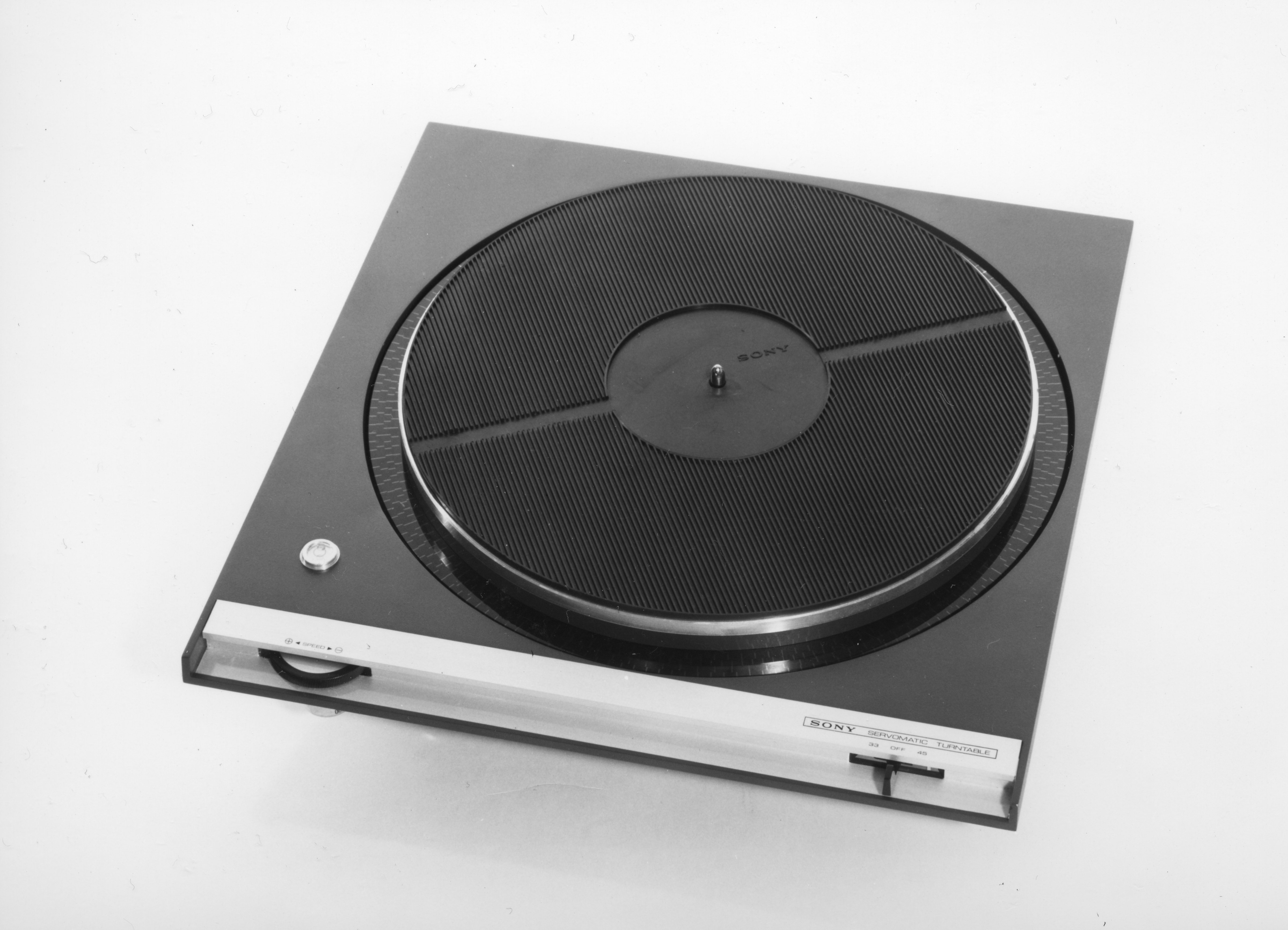 中の人に聞いてみた②】6年ぶりの新モデル？ソニー製ターンテーブルの