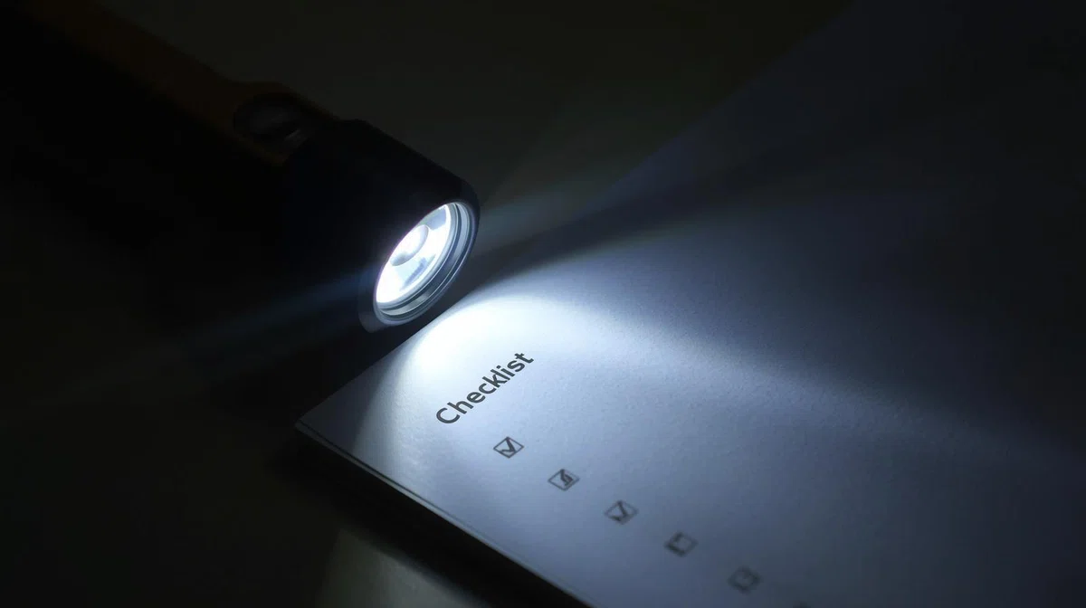 【2026年版】懐中電灯型LEDライト 撮影用おすすめ5選｜ピンポイント照明に強い手持ちモデルを厳選｜カメラマン養成講座【迷わず選べるカメラと ...