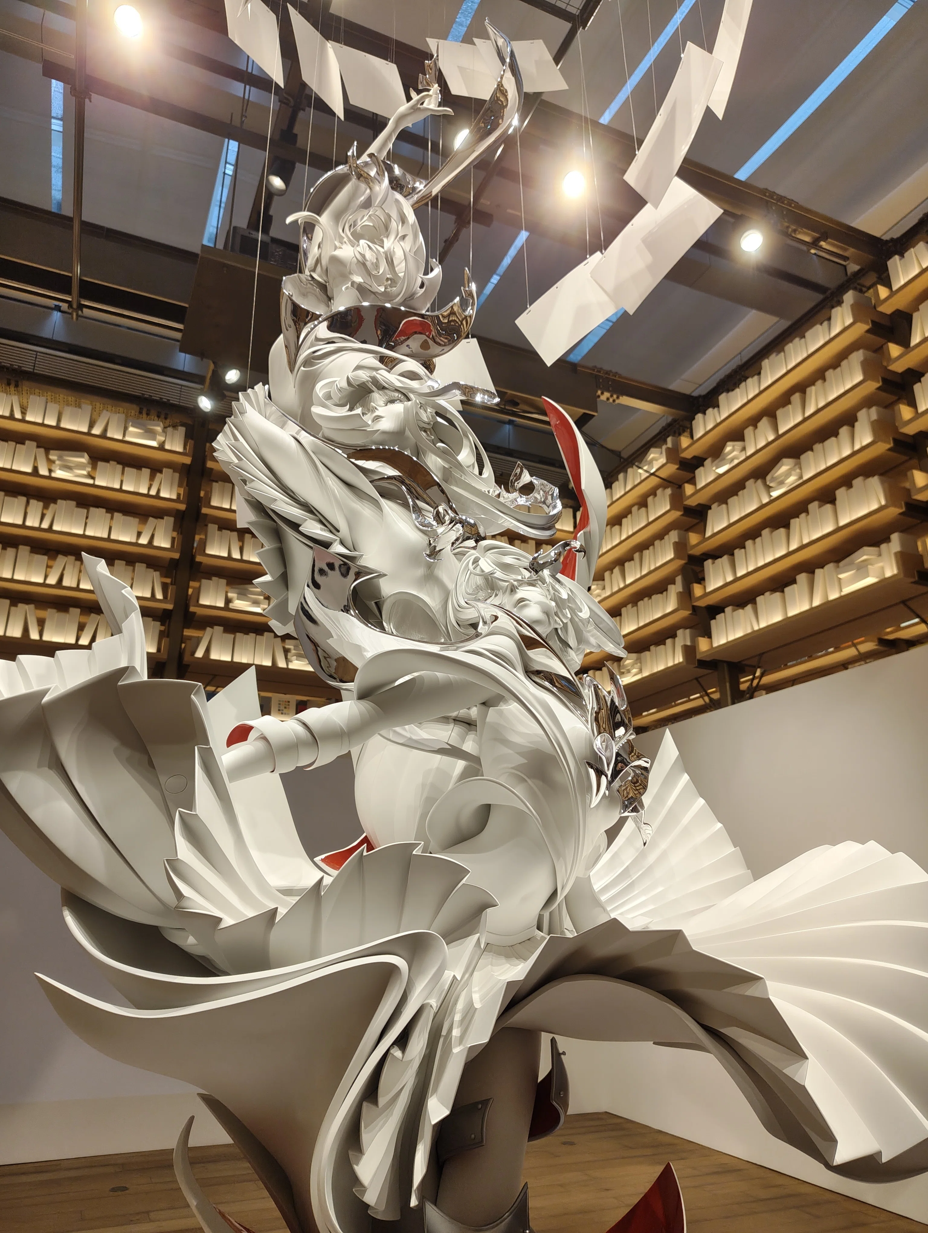 リアルで出会う米山舞の世界｜個展「arc」レポート｜デューイ