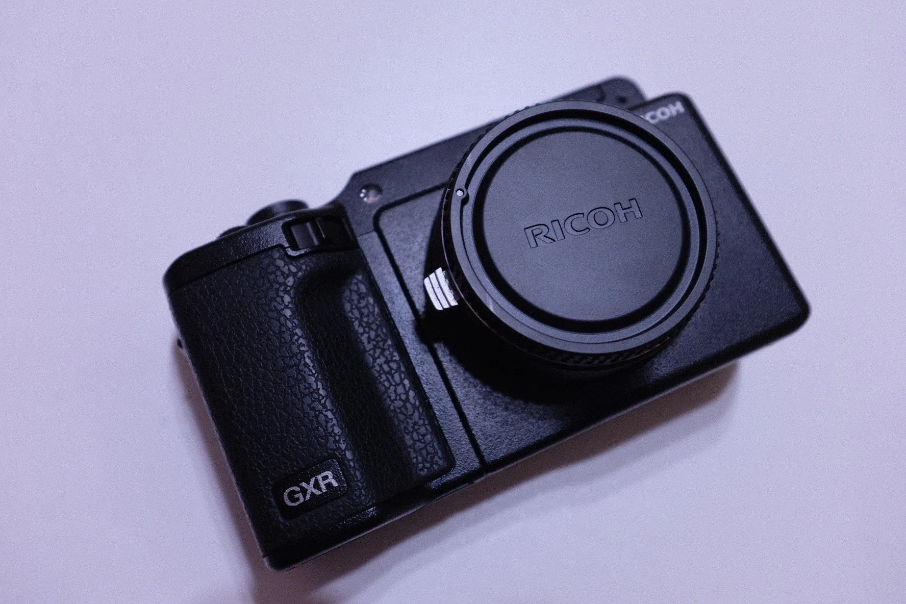 今は無き、Ricoh製変態カメラのGXRシリーズ！？｜xaymaca