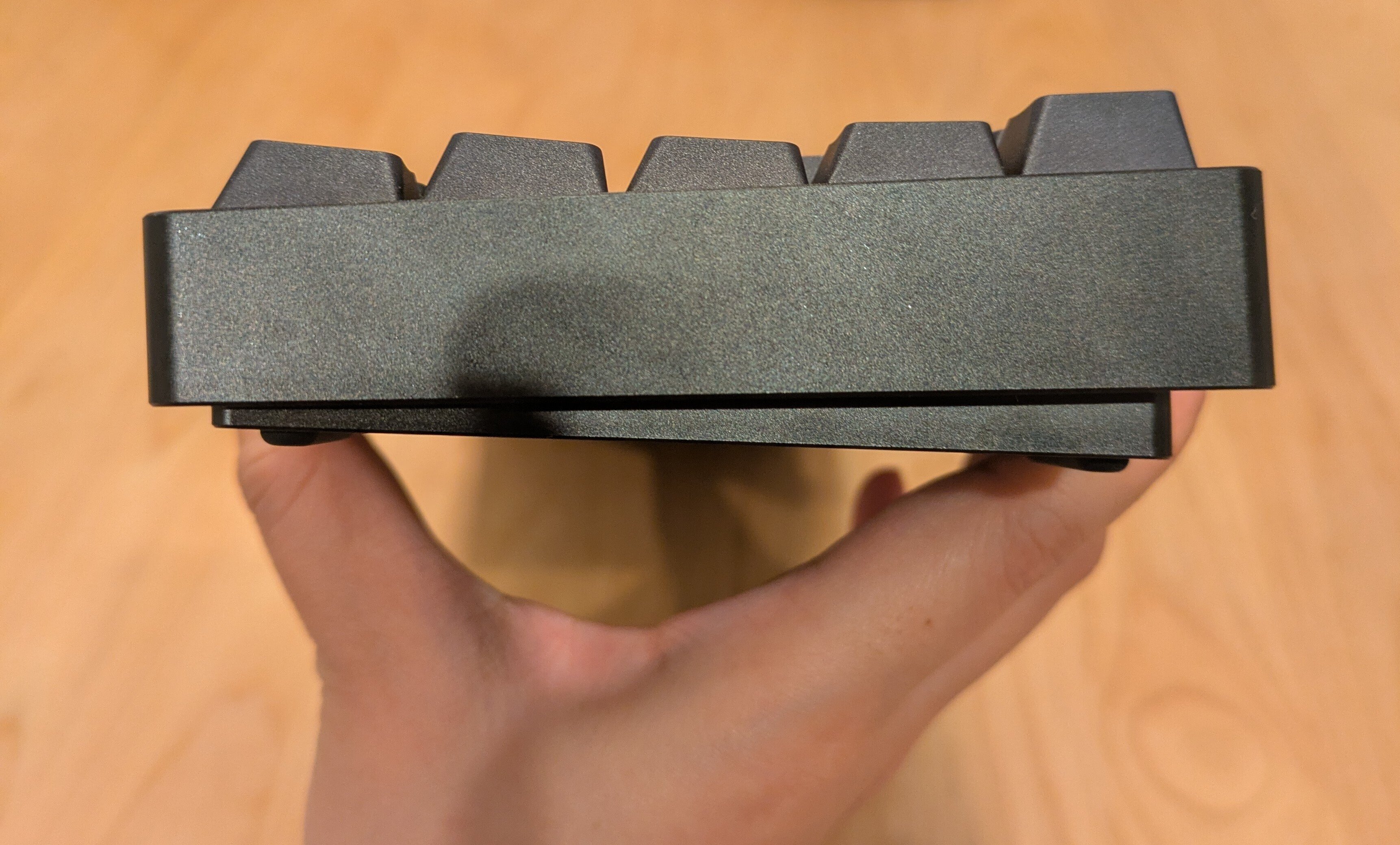 ガジェット紹介】キーボード｜VARO VM65HES-J｜仕事用(ゲームやらない