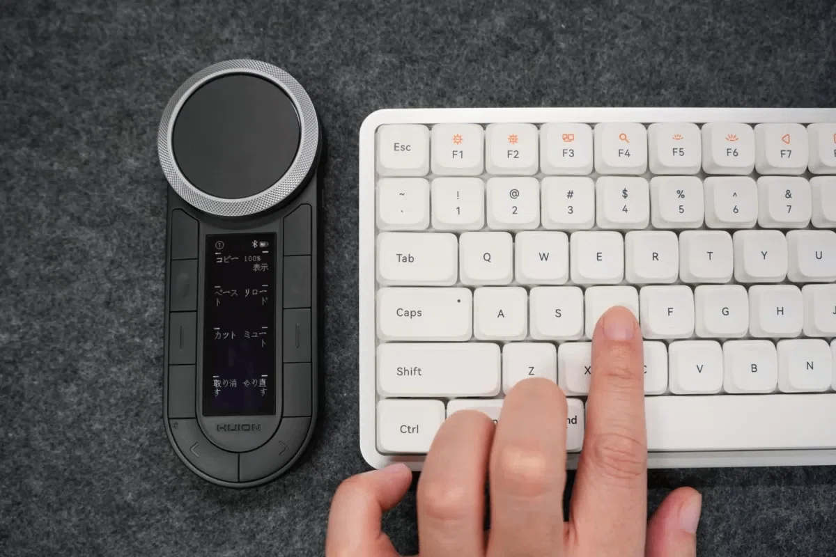 もうデスクに縛られない。HUION Keydial Remote（K40）を導入したら