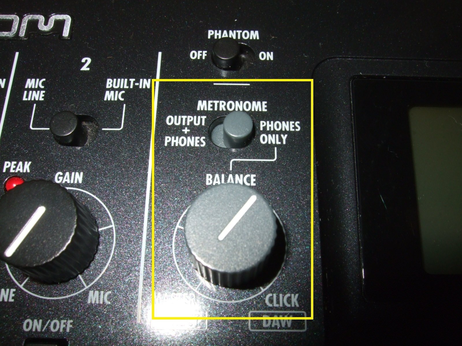 ZOOM マルチトラックレコーダー（R8）｜モメドラム