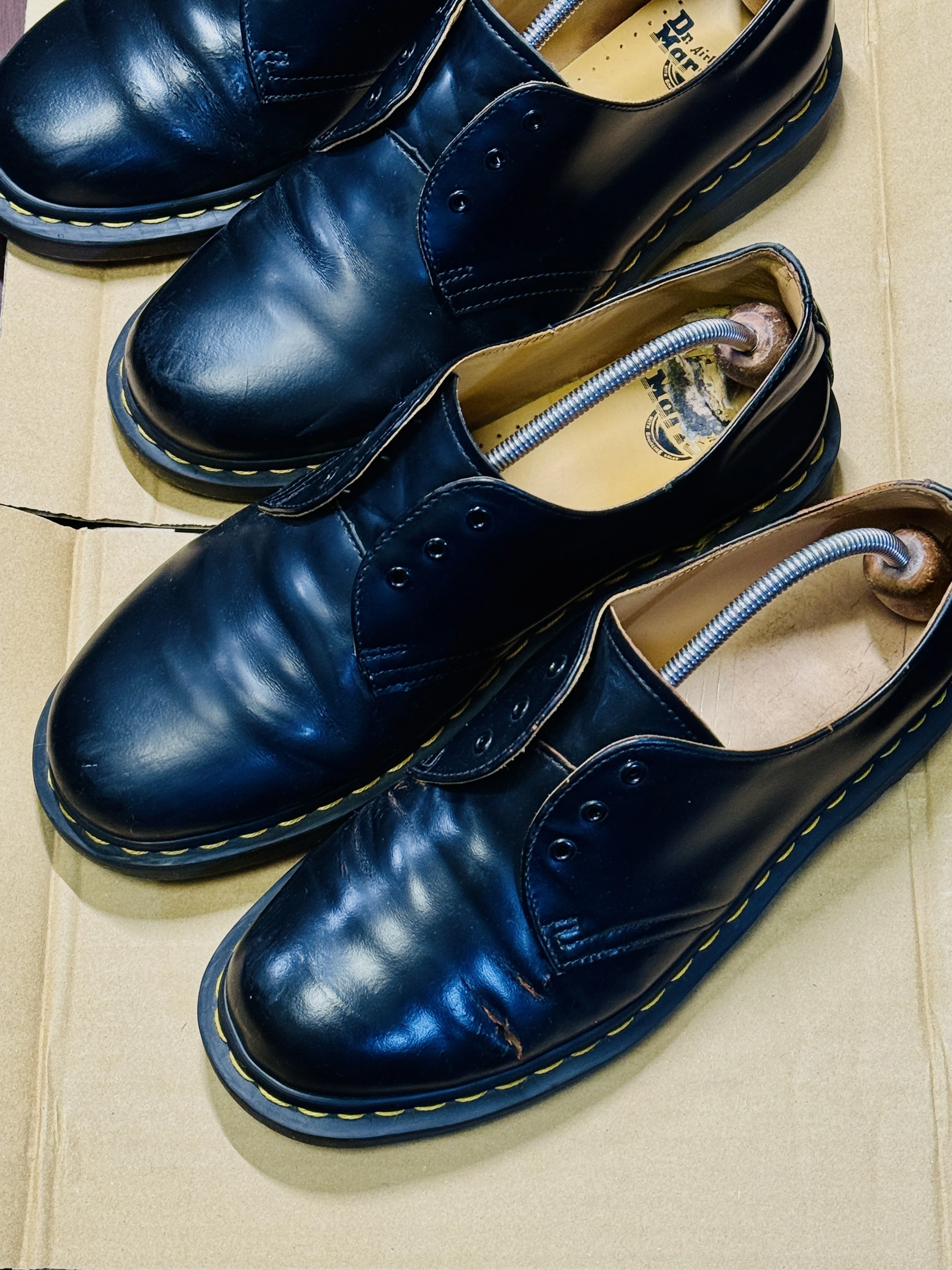 Dr.Martens ADRIAN ドクターマーチン エイドリアン イエローステッチ 