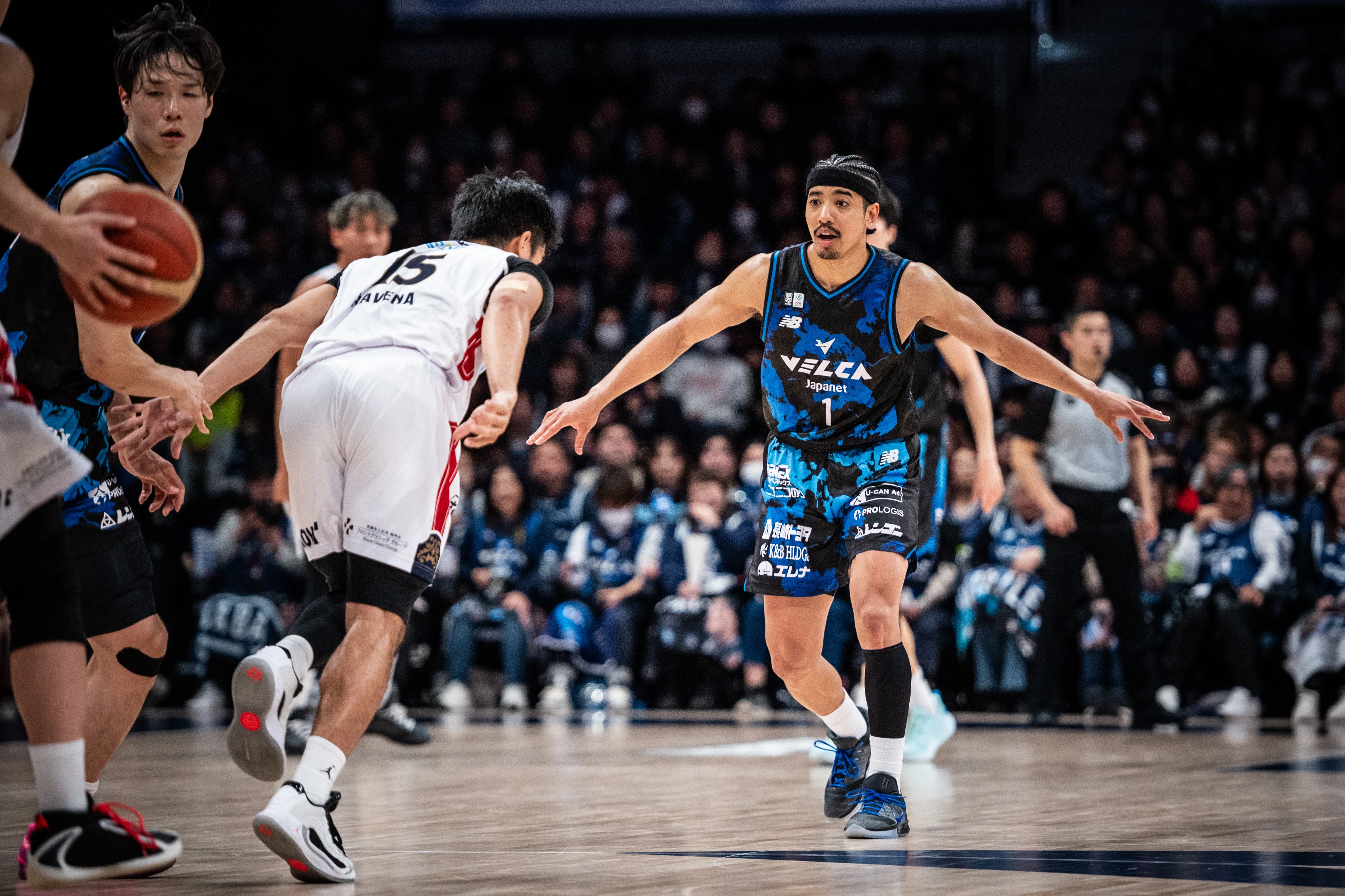 長崎ヴェルカ レプリカ バスケット ユニフォーム 1 松本健児リオン XLサイズ 努力し続けたからこそ、特別でしかない場所で叶え続ける夢 長崎