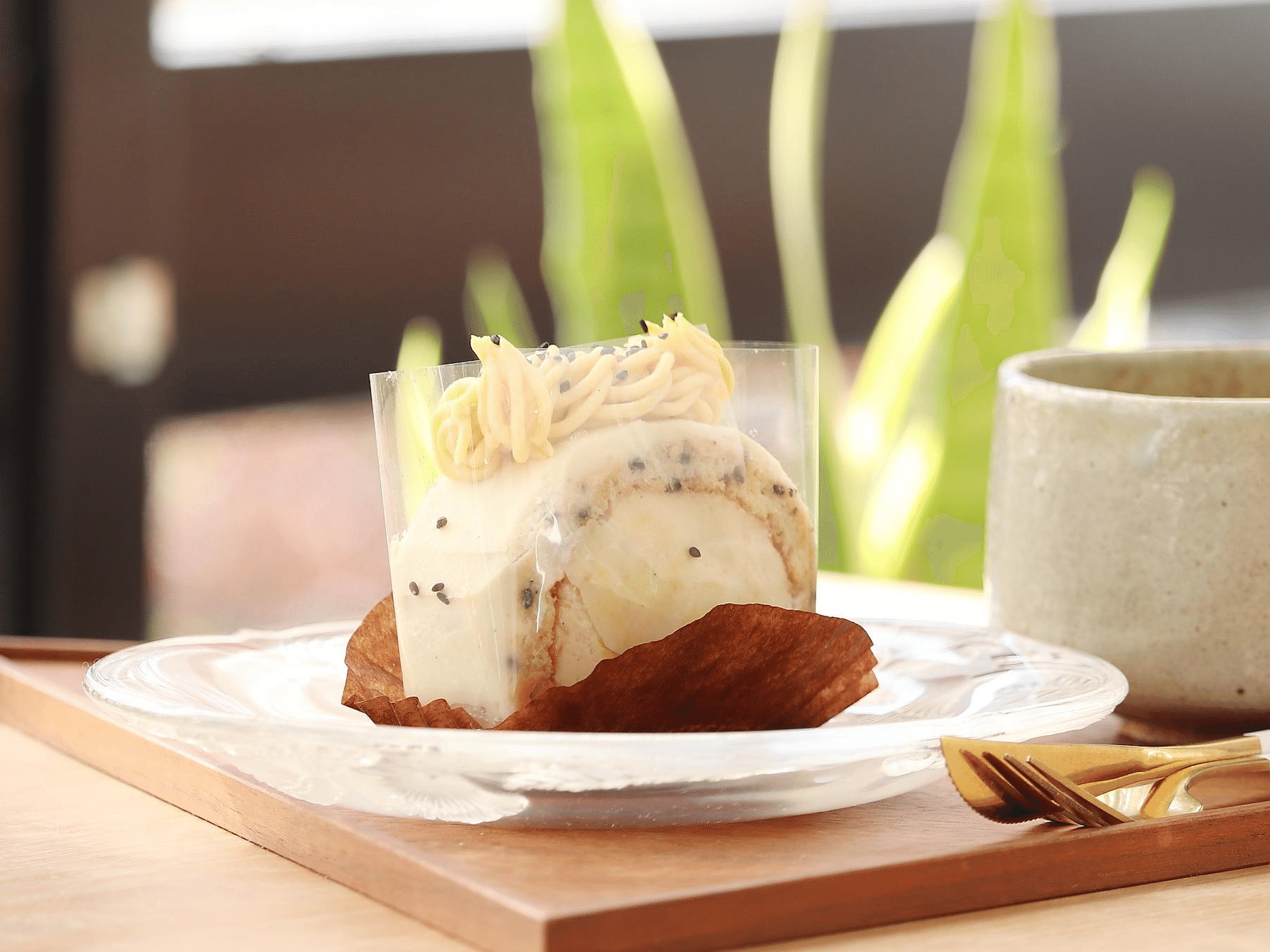 見過ごされがち」なのに「開店と同時に客が押し寄せる洋菓子店」の