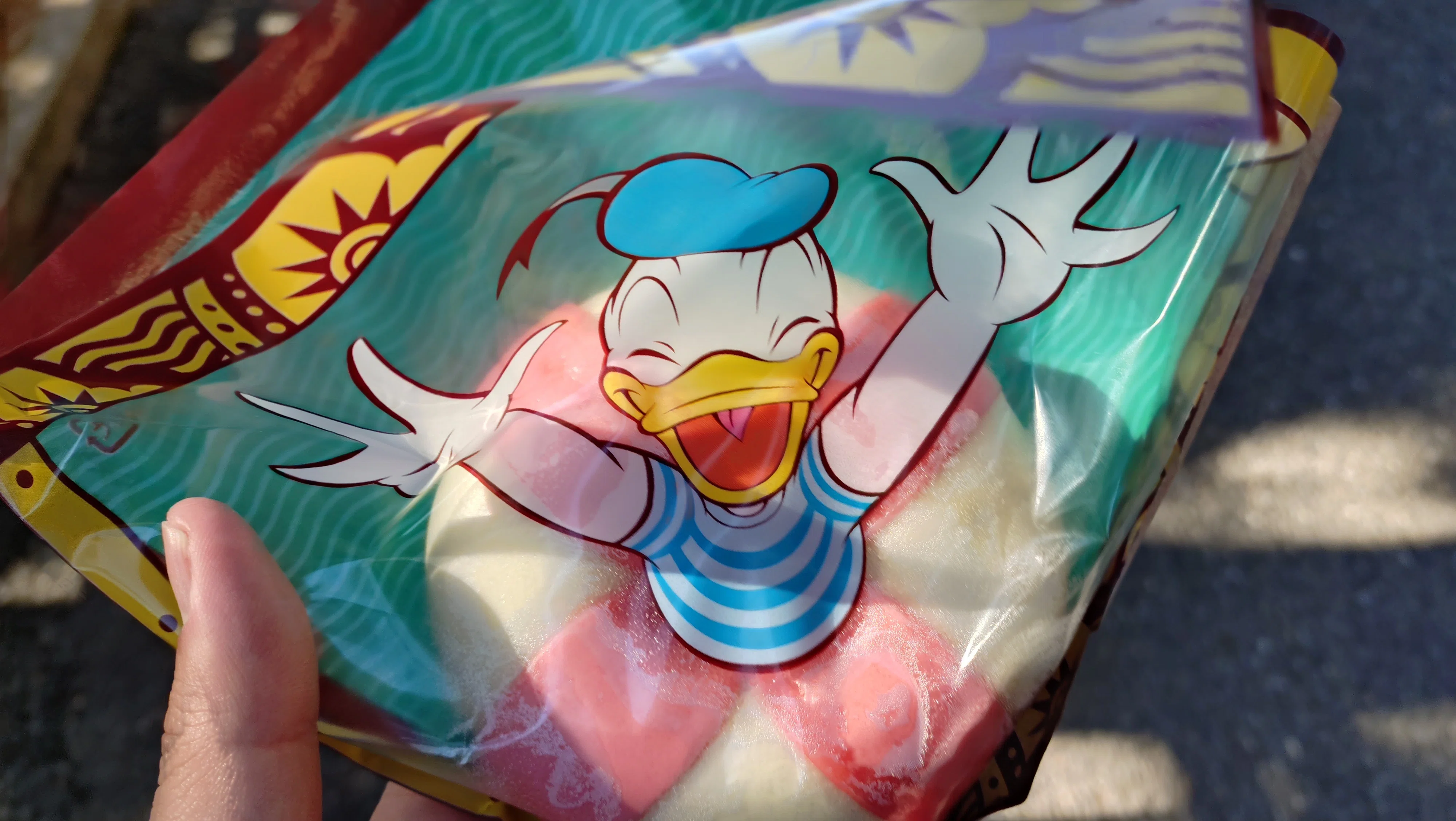 ディズニー食レポ】ディズニーシーの名物フード！これぞ食べ歩き