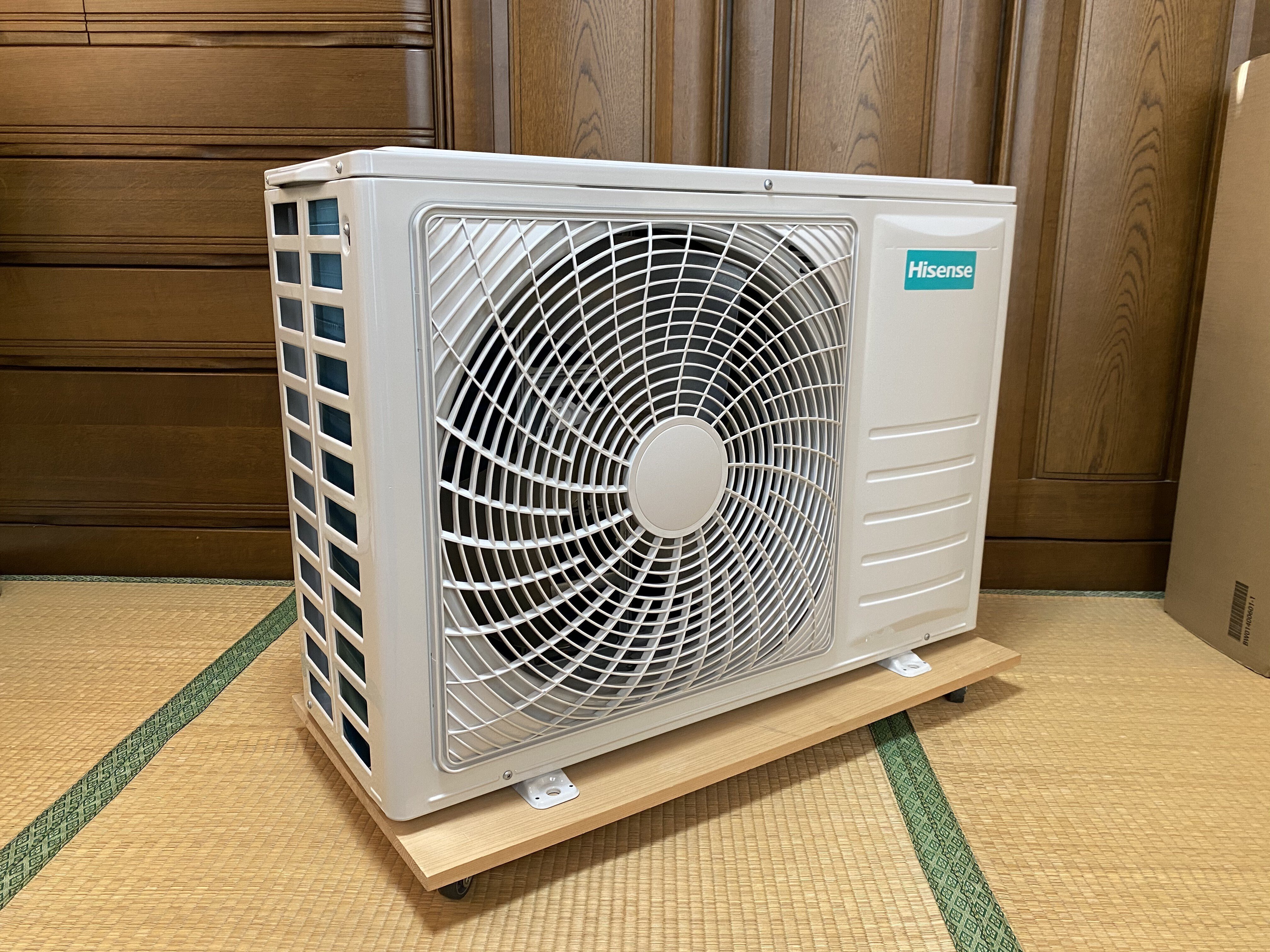 新品 Hisense ハイセンス HA-S40C2-W エアコン(主に14畳用) Hisense HA-S40C2-W [エアコン(主に14畳用・単相200V)] | 激安の新品