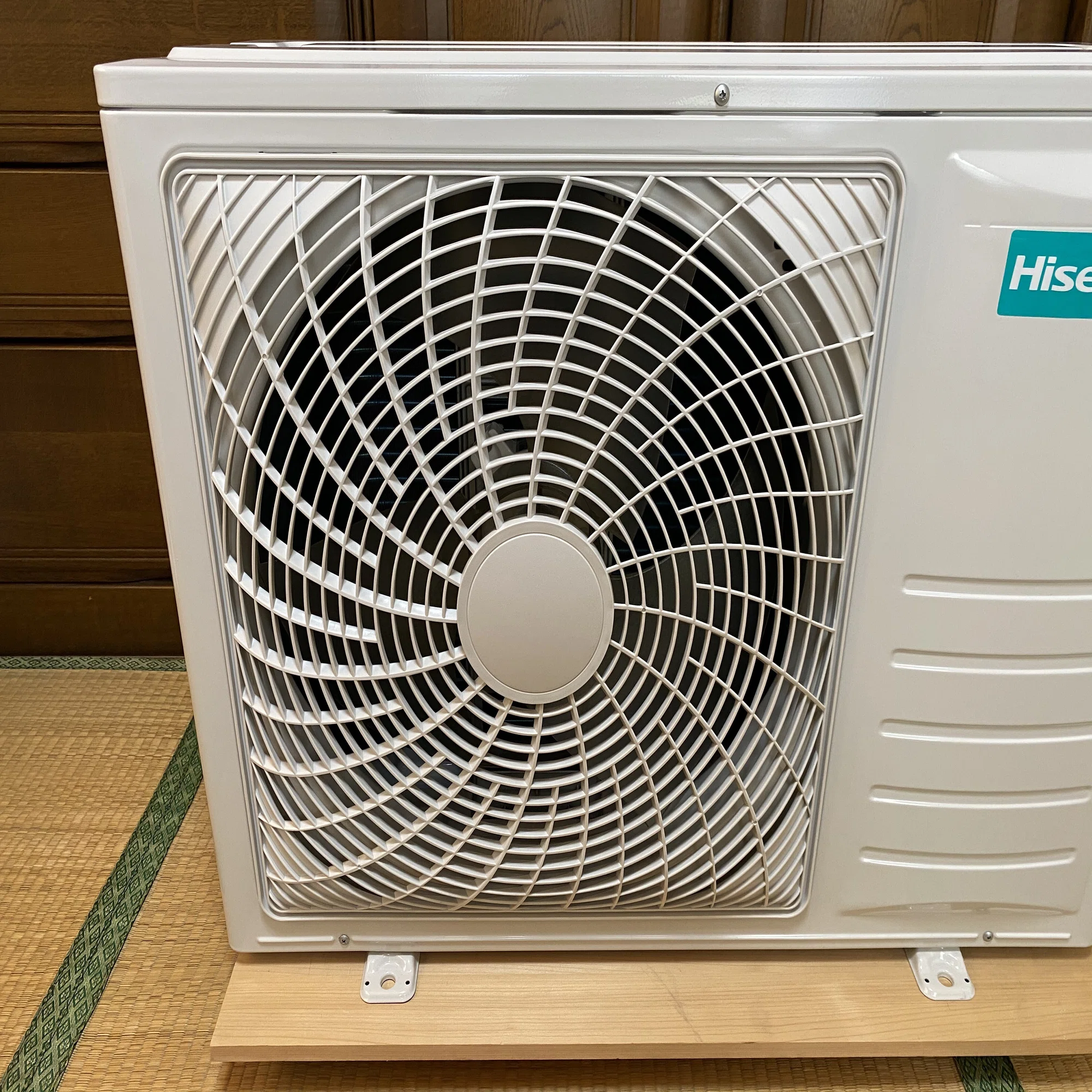 ハイセンスエアコンSシリーズ室外機 HA-S40C2の分解調査 14畳用/200V 
