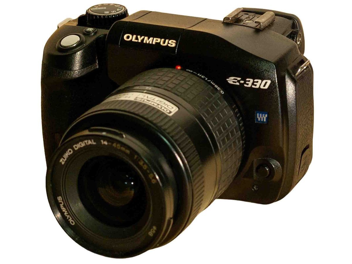 ライブビュー黎明期の実験機Olympus E-330、3つの「見え方」｜Tony Funchi
