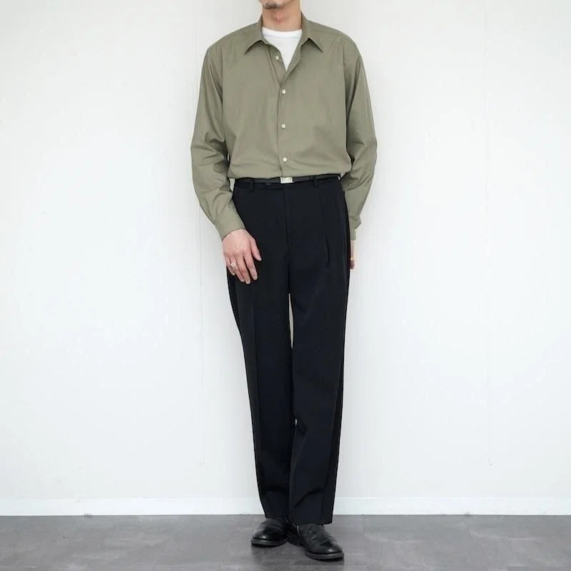 AURALEEが仕立てる、完成された定番。」｜THIRTY' THIRTY'