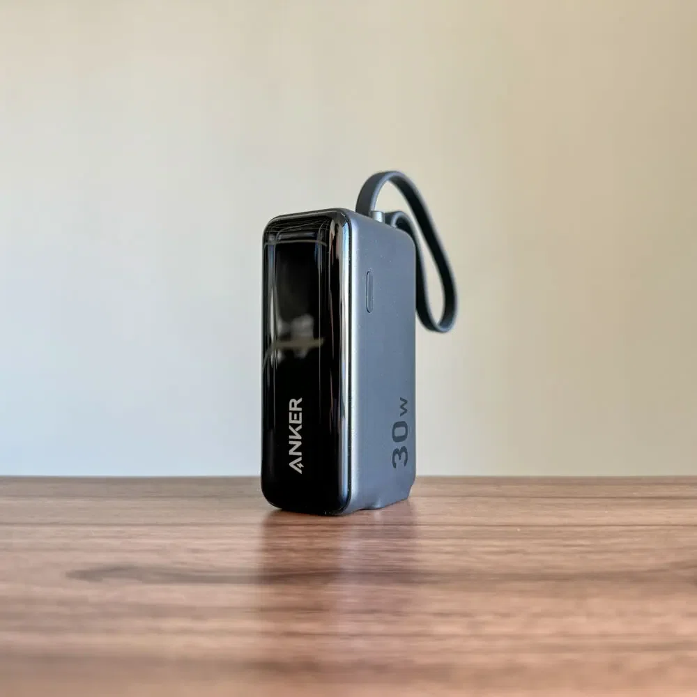 Anker Power Bank (30W, Fusion, Built-In USB-C ケーブル)をレビュー