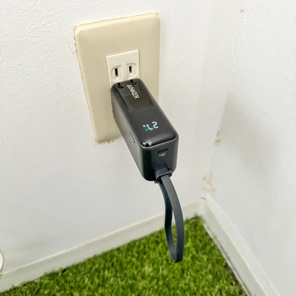 Anker Power Bank (30W, Fusion, Built-In USB-C ケーブル)をレビュー