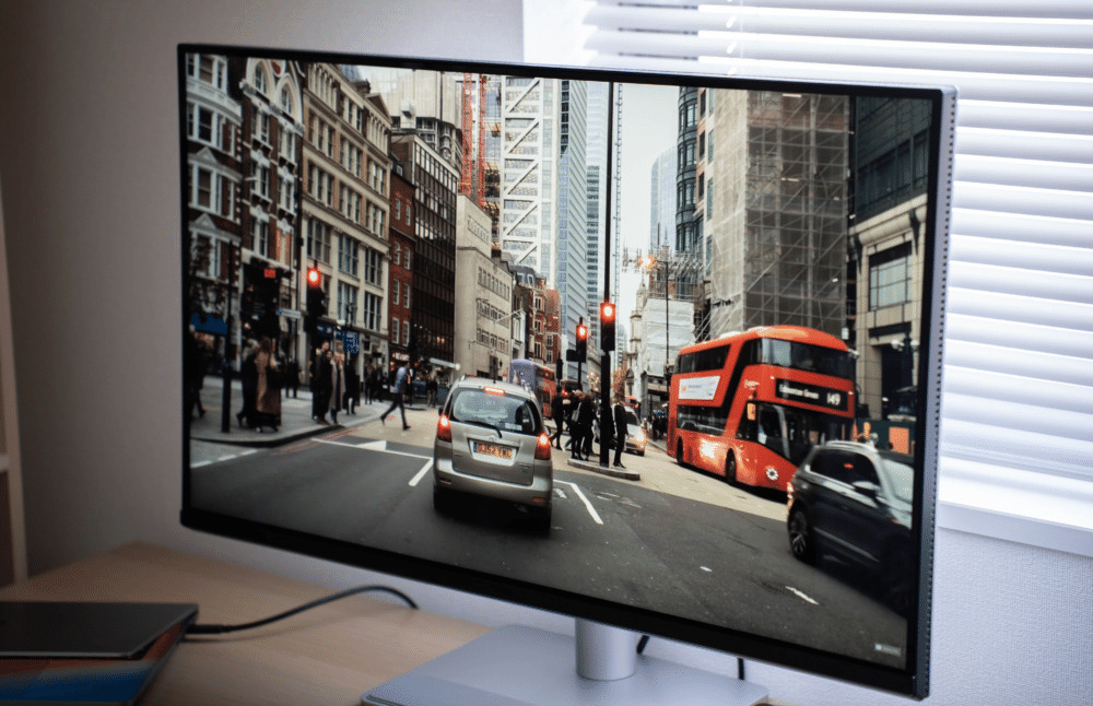 BenQ MA320UPレビュー｜MacBookの美しさをそのまま大画面に