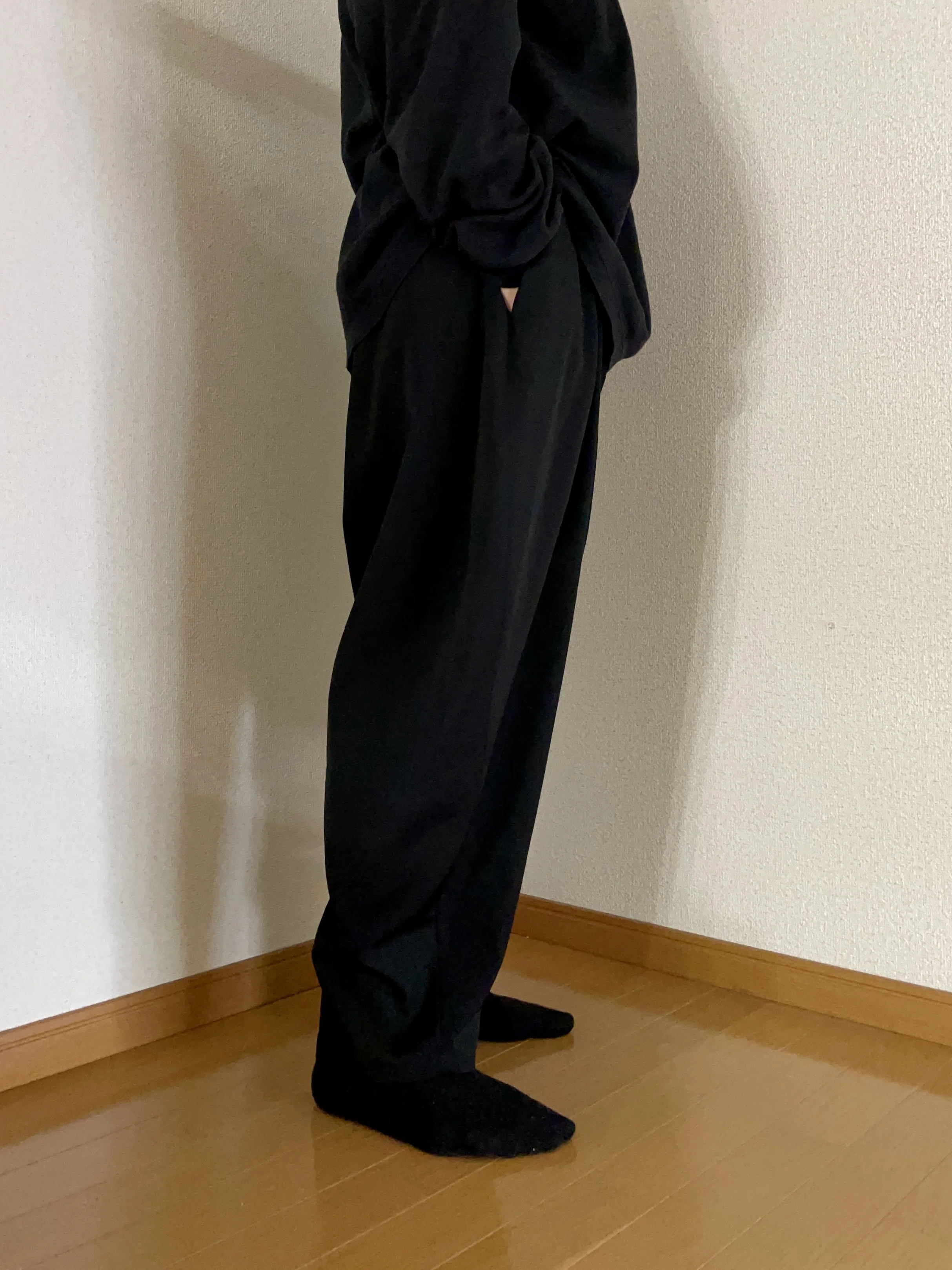 購入品紹介】Yohji Yamamotoの新定番⁉︎外ドレープパンツを買いました