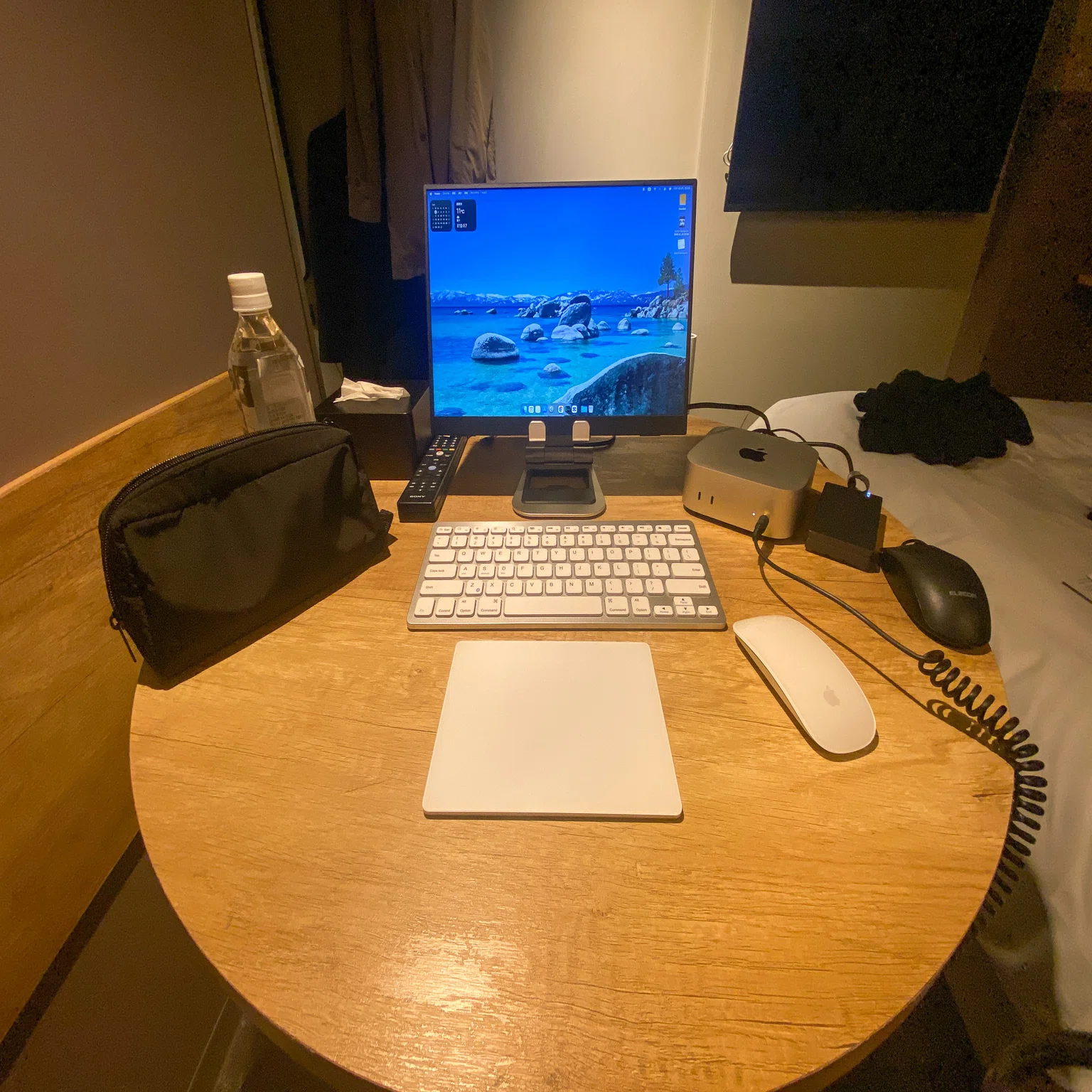 M4 Mac miniをホテルで使って、デスクトップの魅力を再発見した。｜KOZO