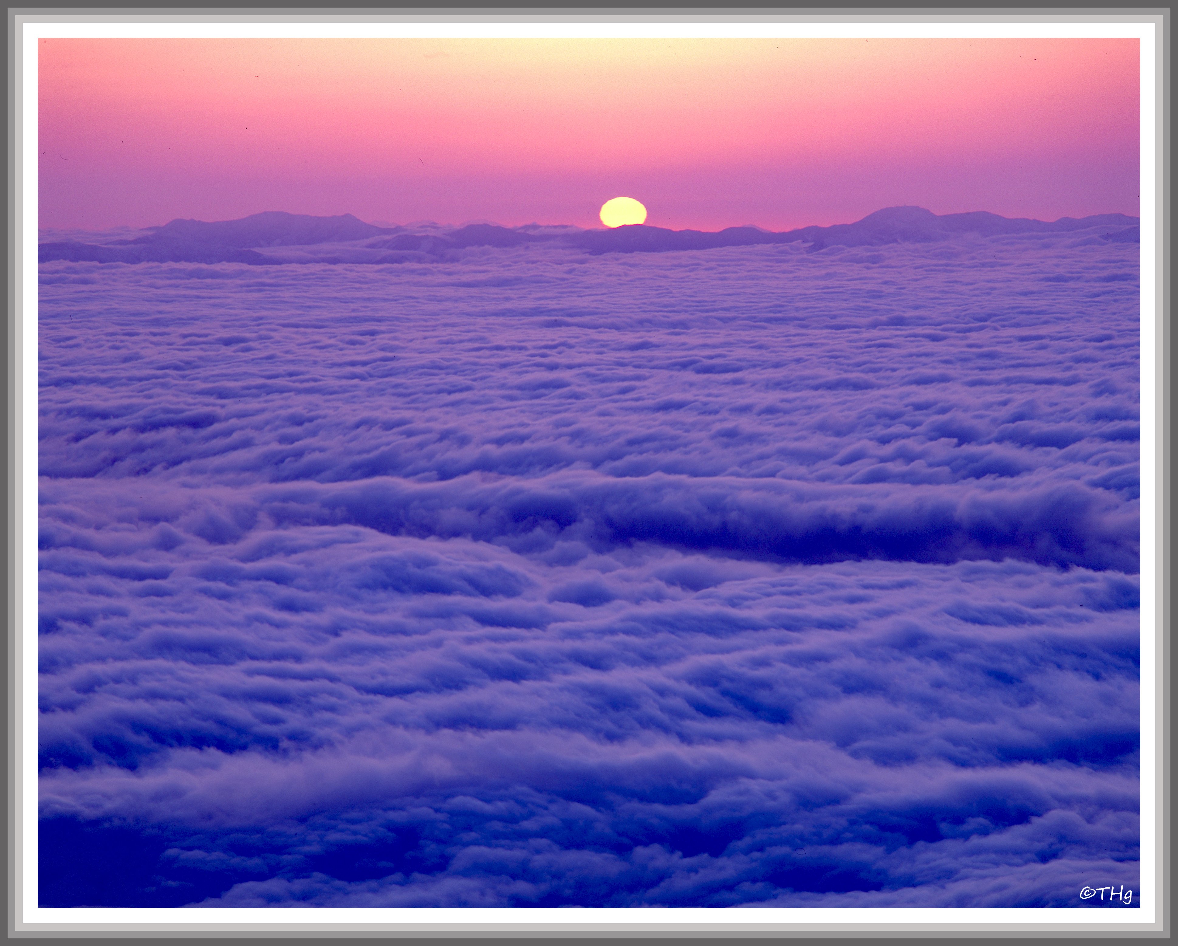 雲海　写真　額サイズ：たて56.5cm よこ75cm Cloudy ✖️ Starry - Circulation - Camera